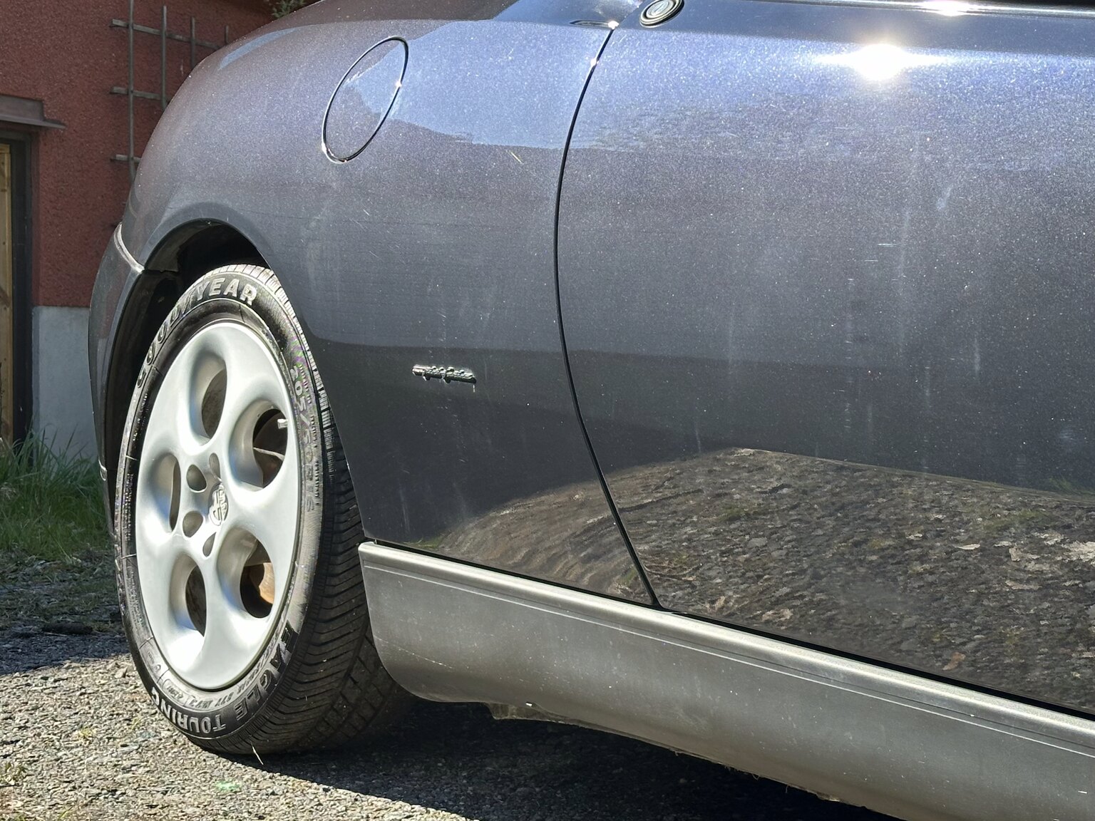 Exteriörbild på 1997 Alfa Romeo GTV 3.0