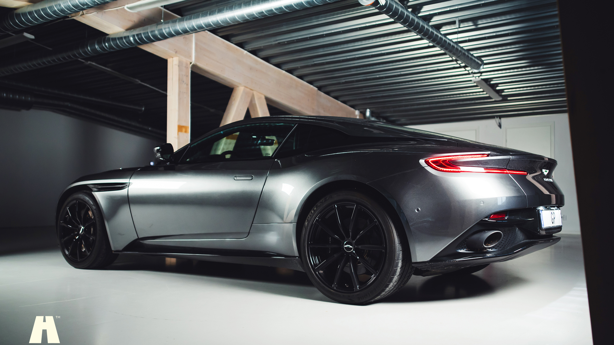 Aussenfoto 2019 Aston Martin DB11 AMR (7)