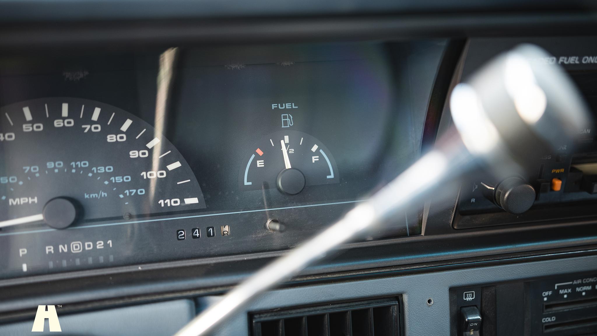 Innenraumfoto von 1994 Oldsmobile Cutlass Ciera Sedan 3.1 (71)