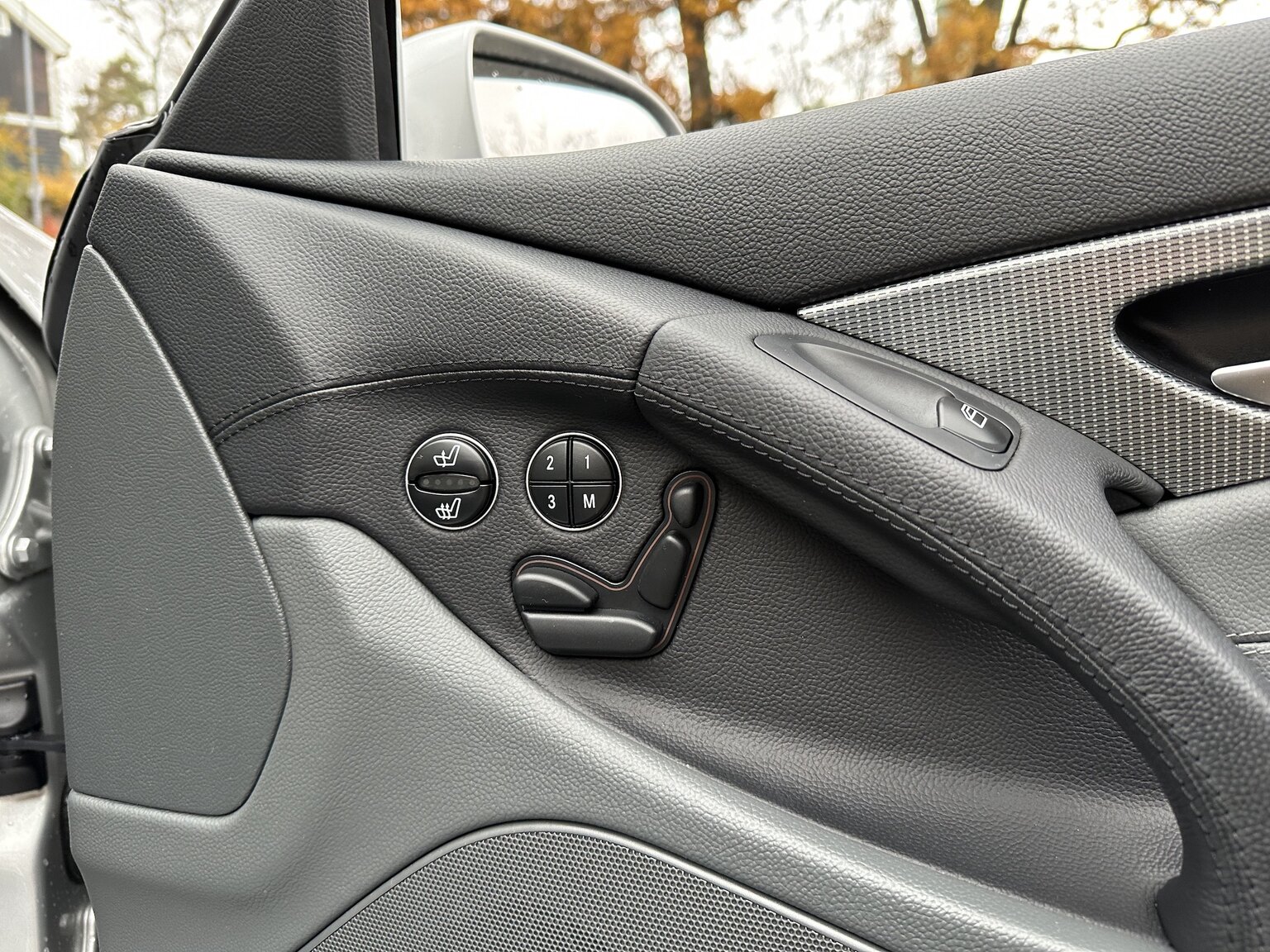 Interiörbild 2005 Mercedes-Benz SL 350