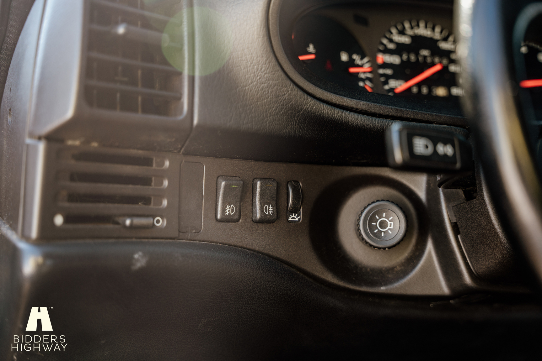 Interior image of 1989 Porsche 944 S2 Cabriolet