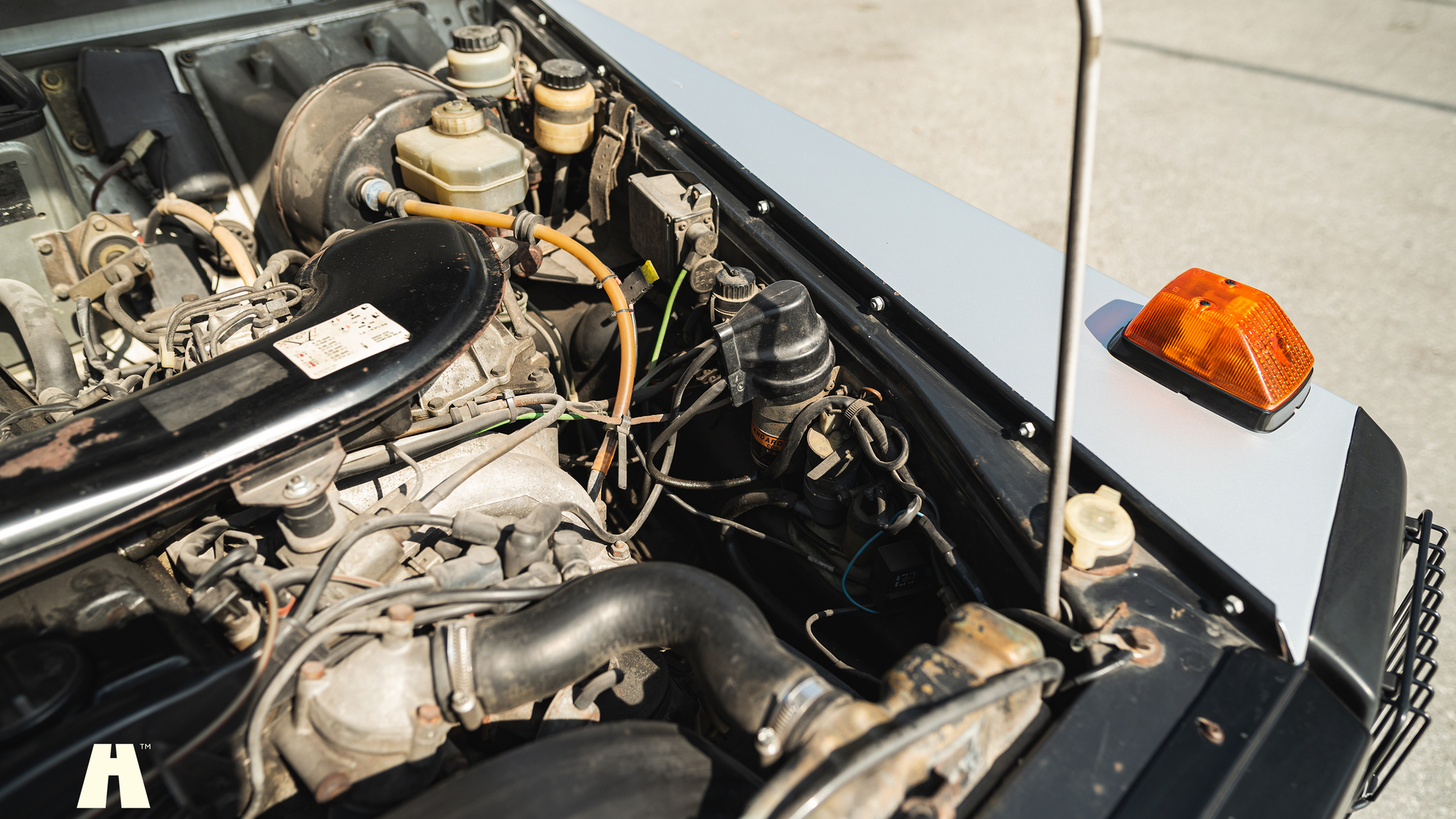 Image of 1985 Mercedes 230GE Cabrio mechanics