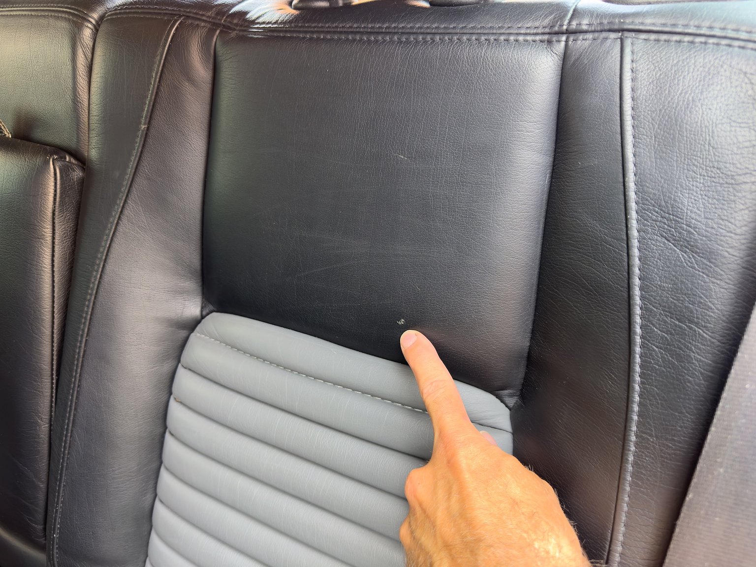 Interior image of 2004 Alfa Romeo 156 GTA