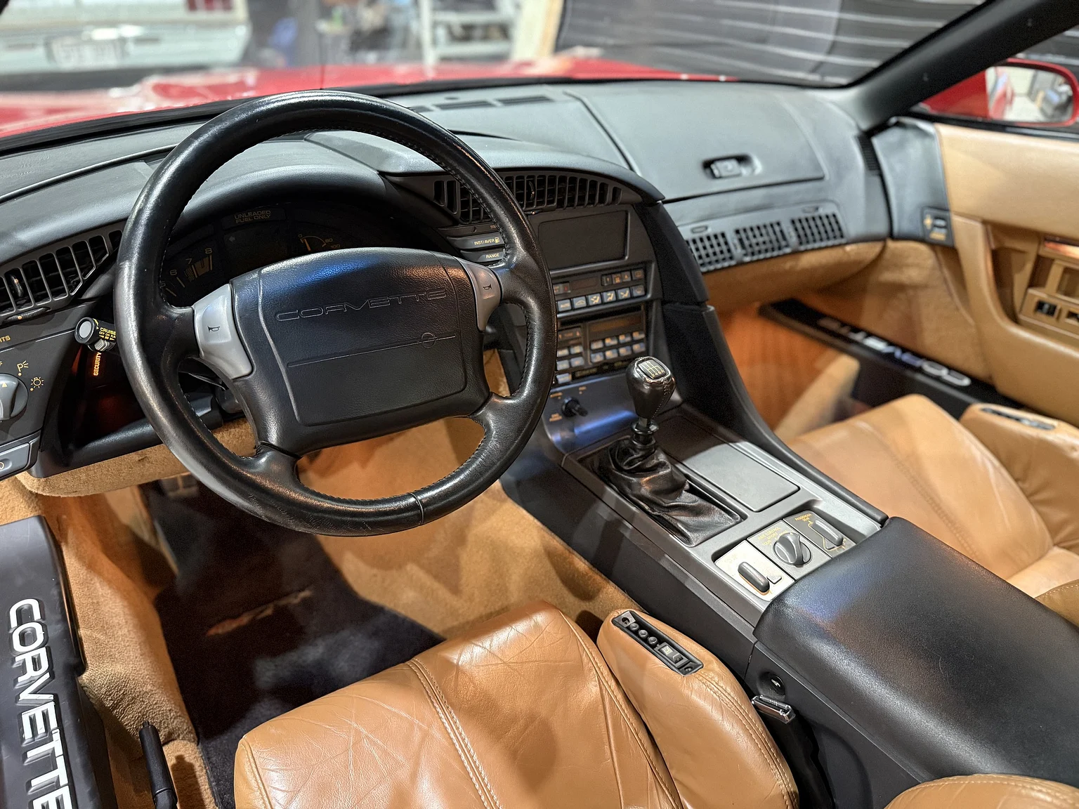 Innenraumfoto von 1990 Chevrolet Corvette ZR-1 (14)