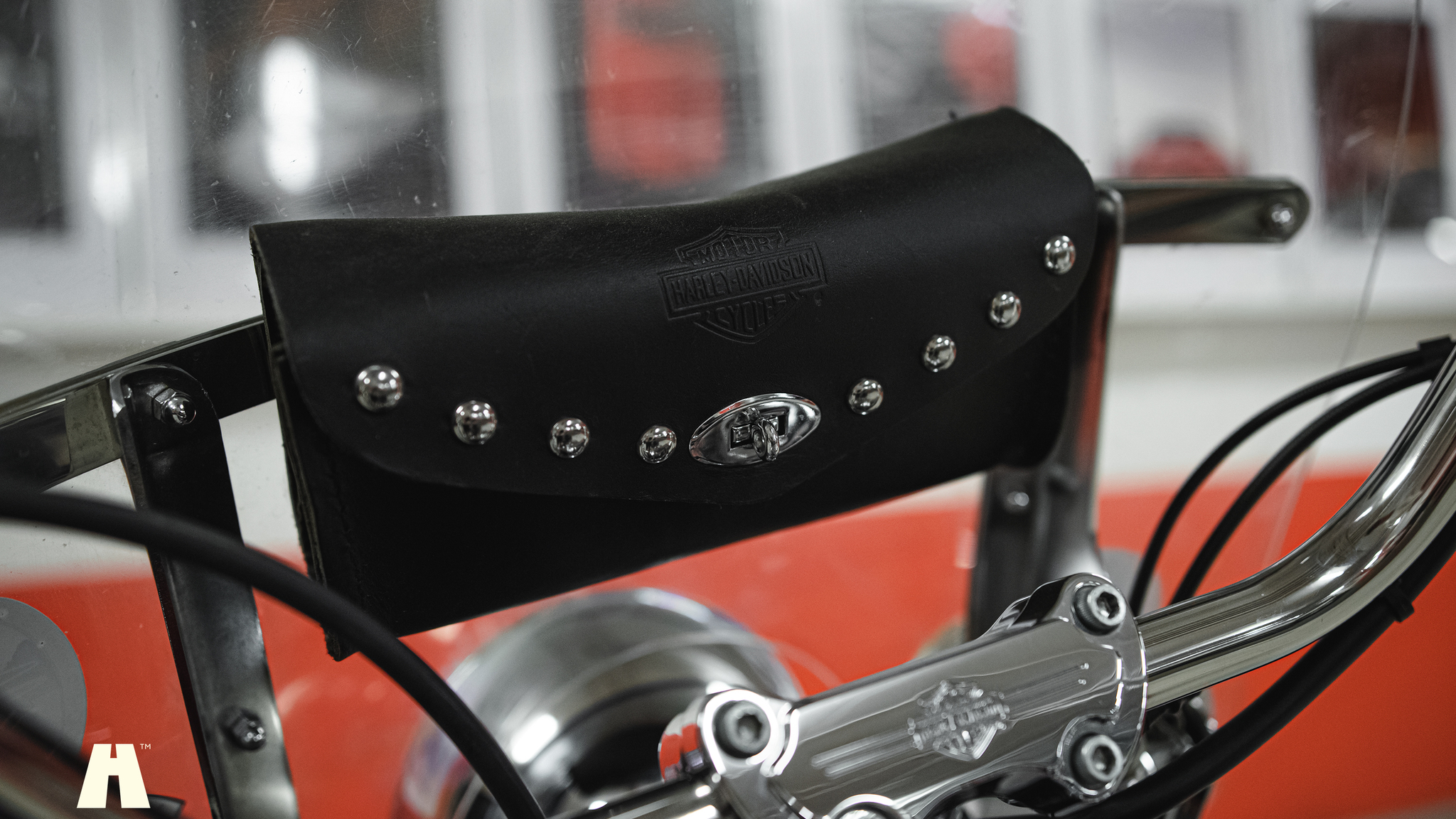 Exterior image of 2002 Harley-Davidson Heritage Softail Classic