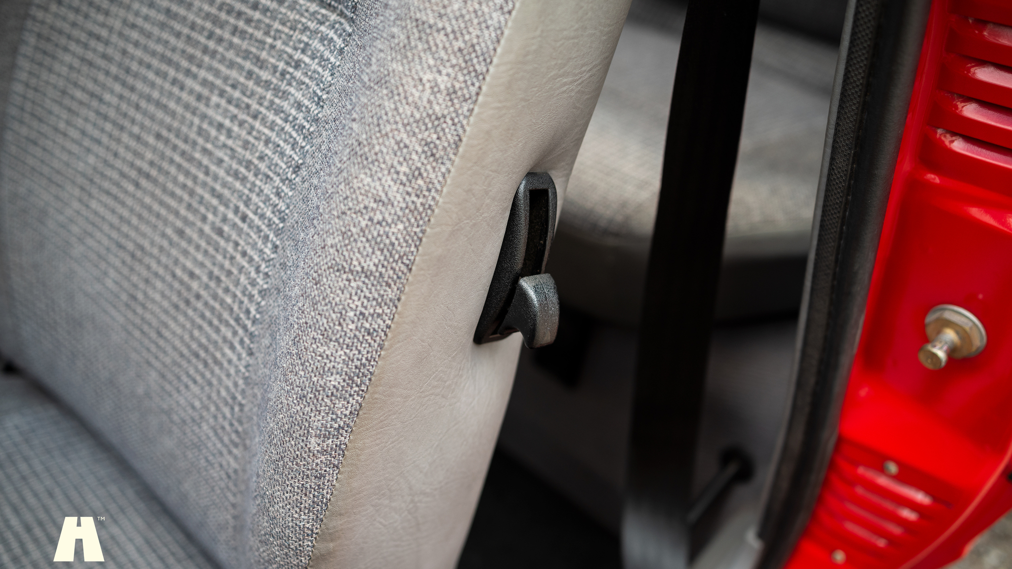 Innenraumfoto von 1986 Ford Escort 1.6 Hatchback 3-door  (46)