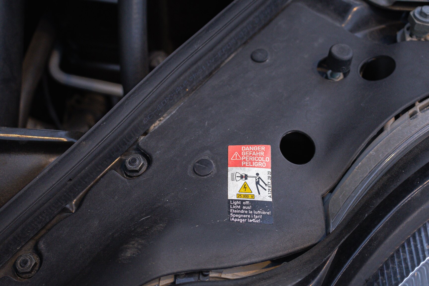 Image of 2002 Mercedes-Benz SL 500 mechanics