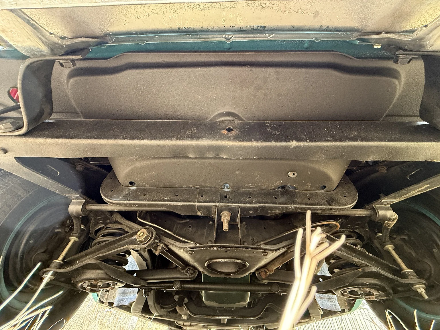 Image of 1955 Oldsmobile Super 88 mechanics (38)