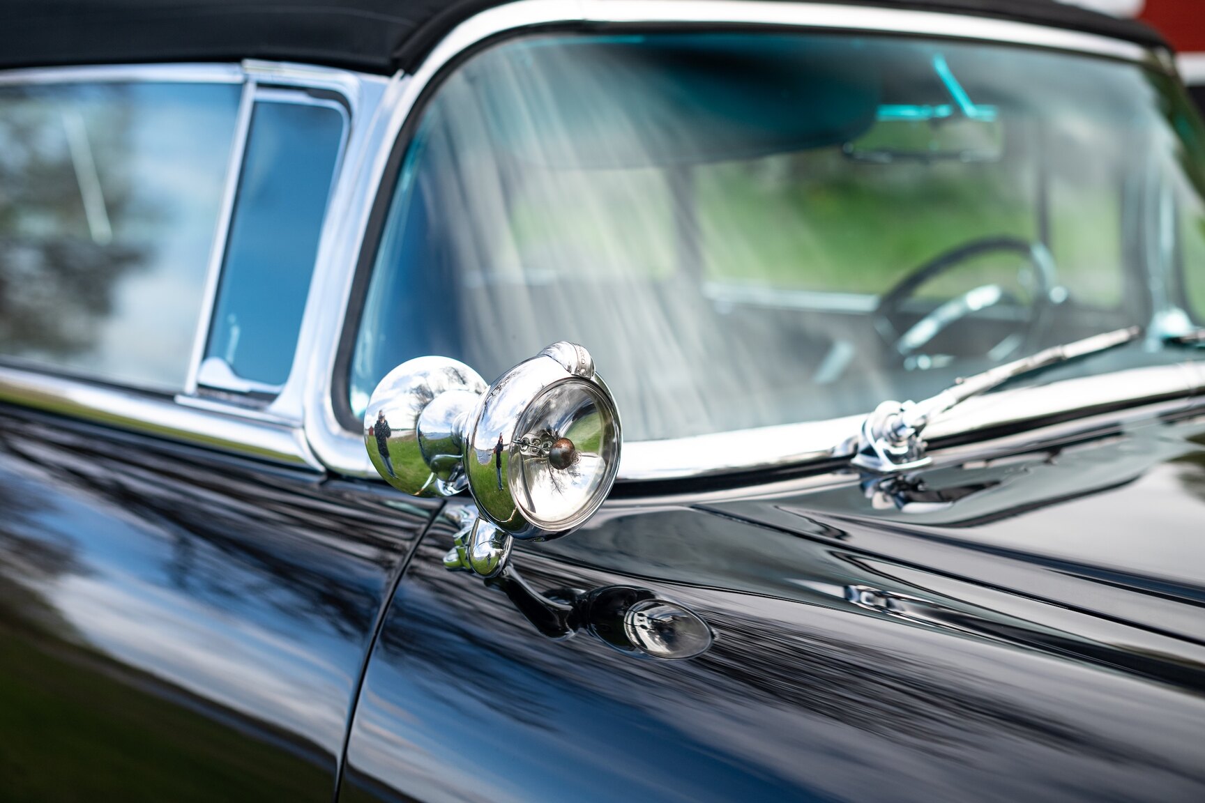 Exterior image of 1955 Packard Caribbean Cabriolet  (22)