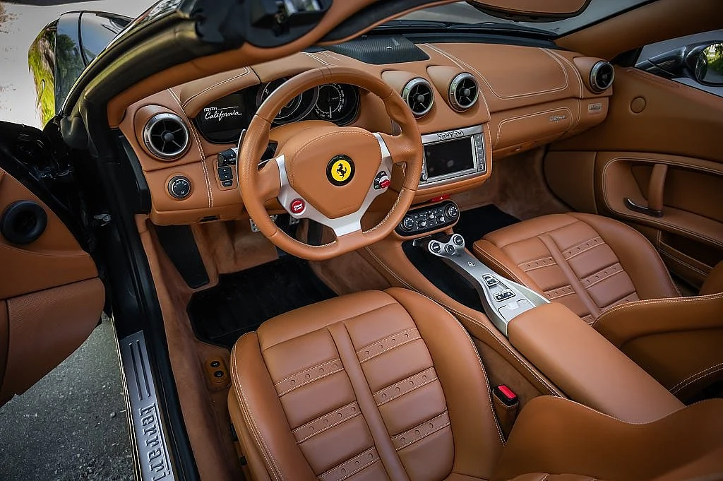 Bild von 2010 Ferrari California (17)