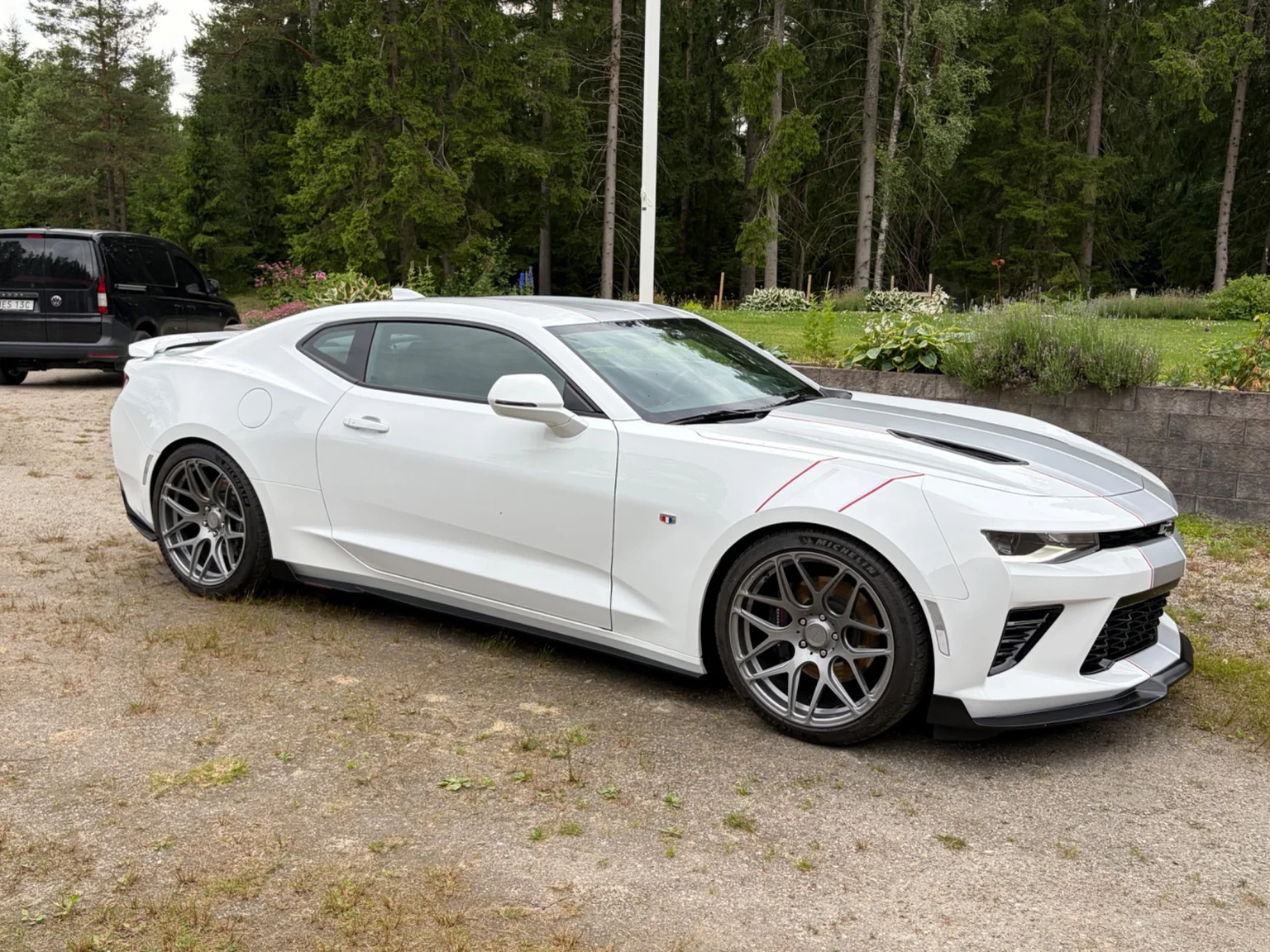 Aussenfoto 2017 Chevrolet Camaro SS (12)