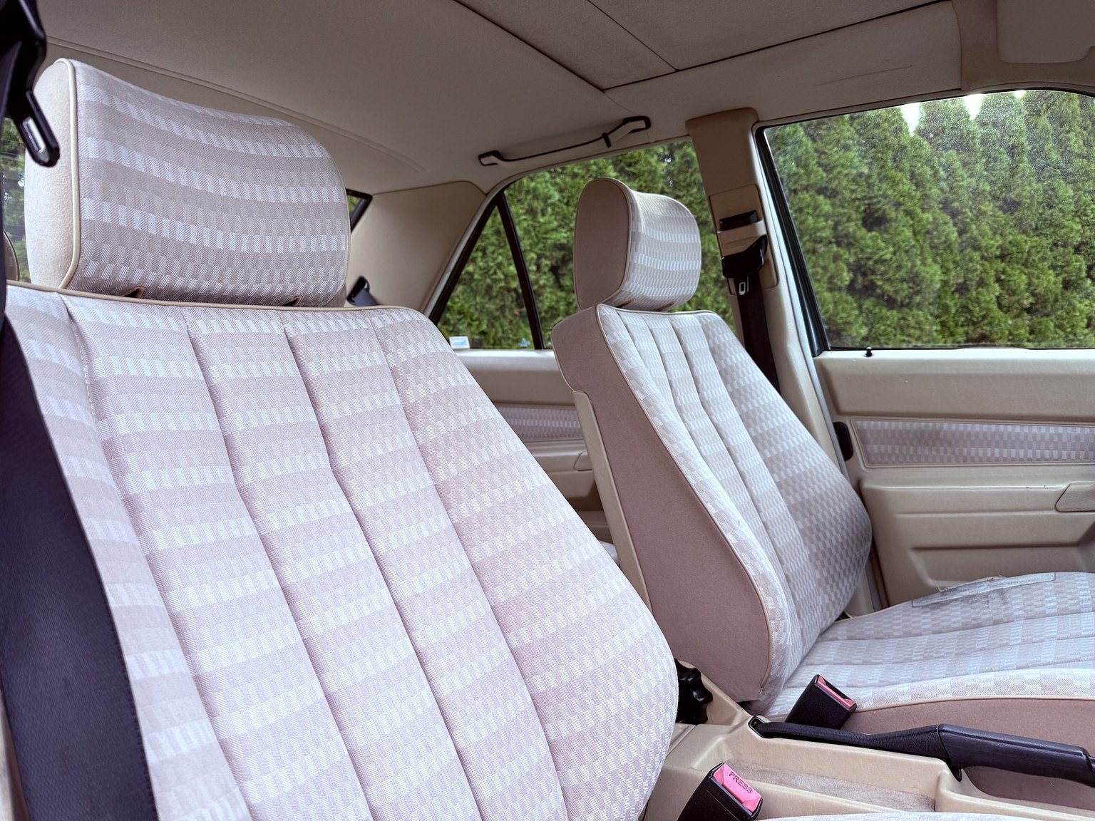 Interiörbild 1989 Mercedes-Benz 190 E