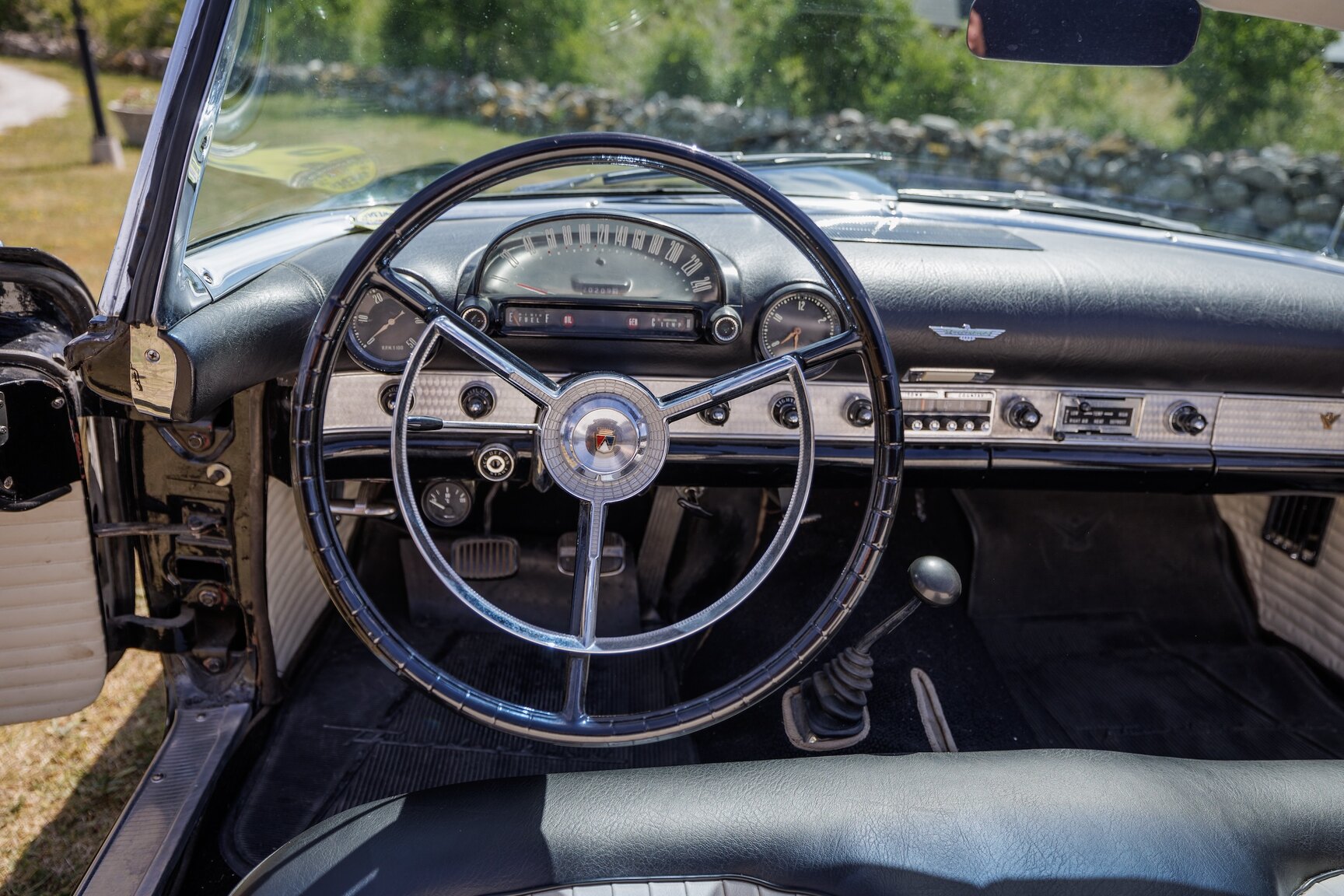 Innenraumfoto von 1956 Ford Thunderbird