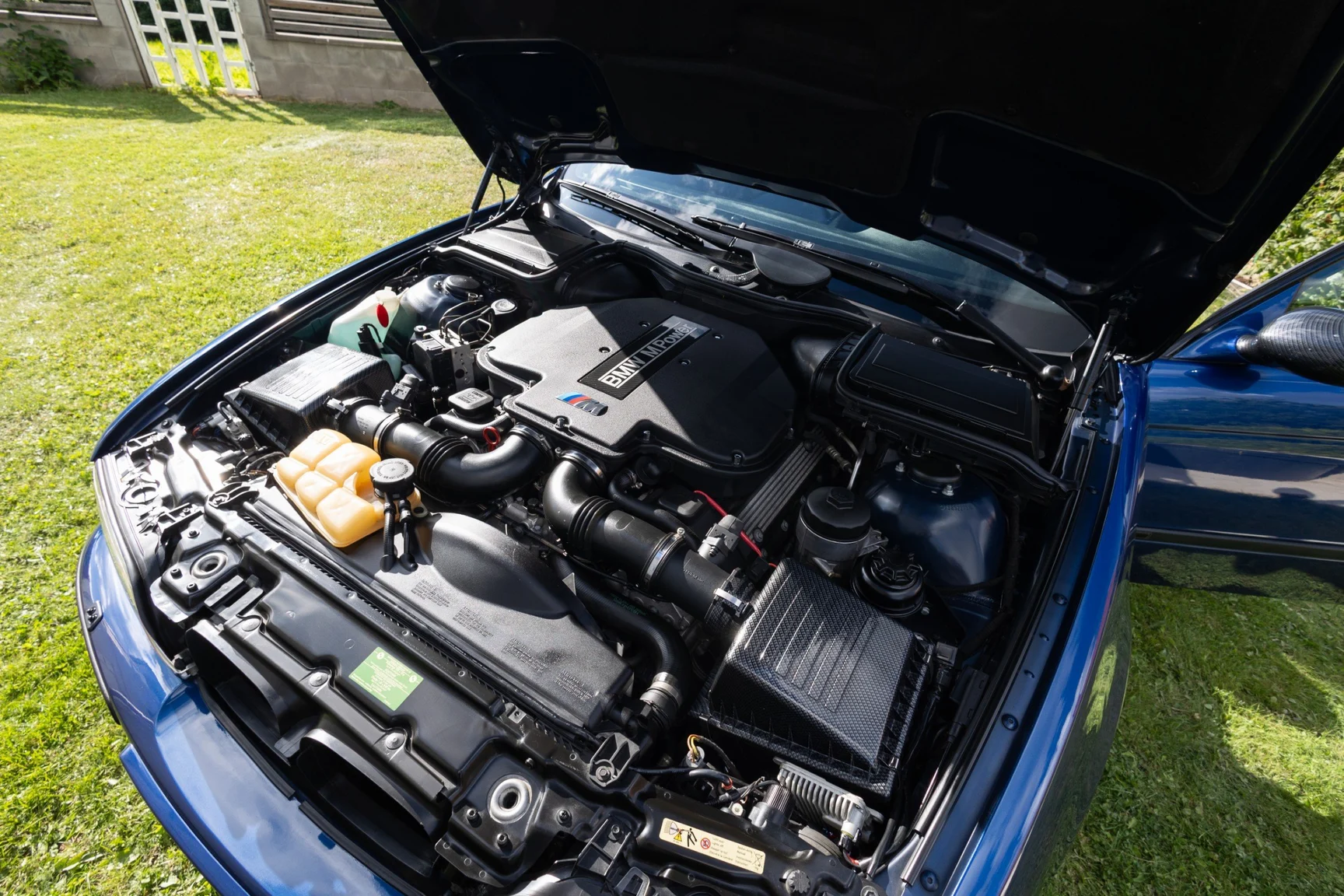 Image of 2002 BMW M5 E39 mechanics (2)