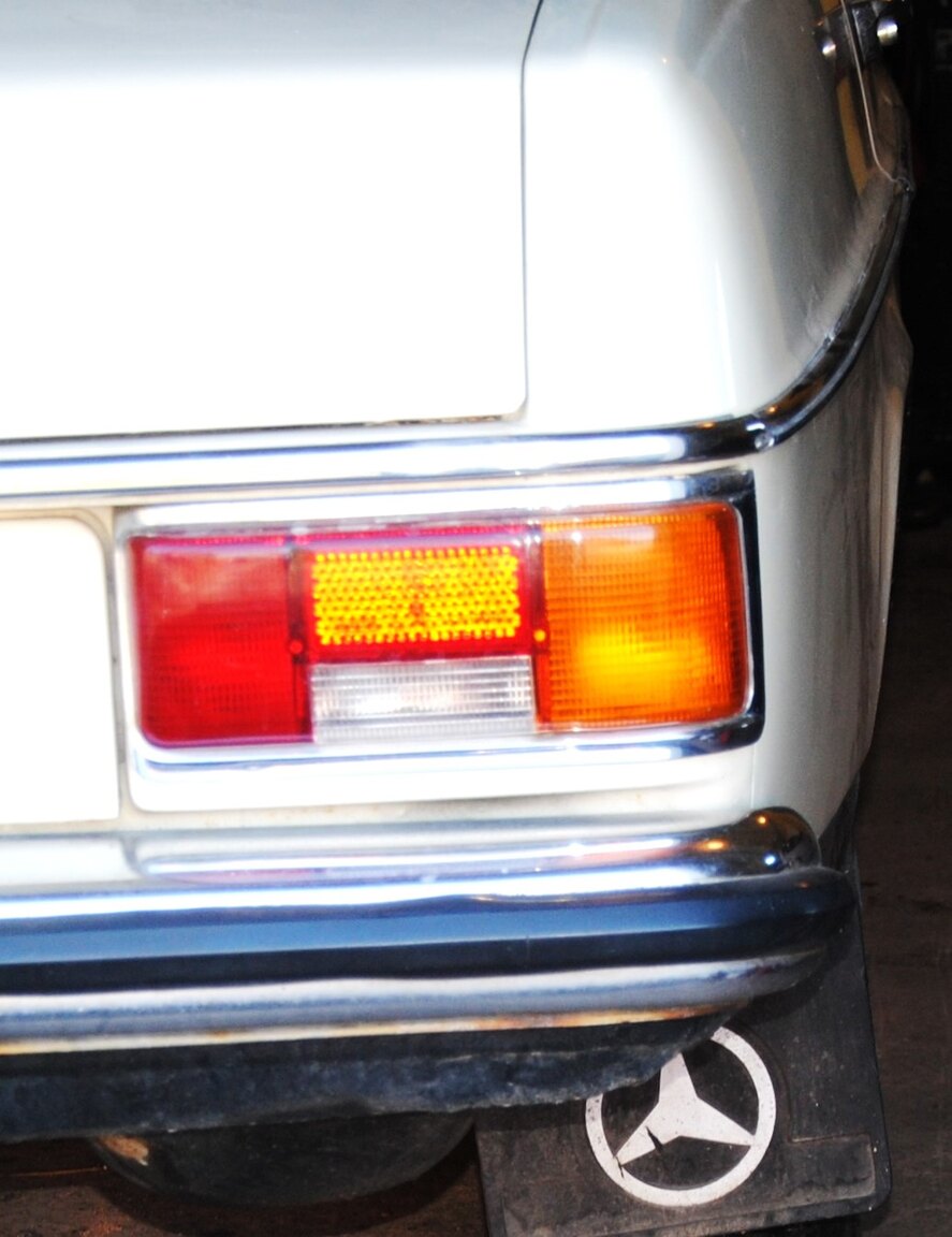 Exteriörbild på 1971 Mercedes-Benz 220D