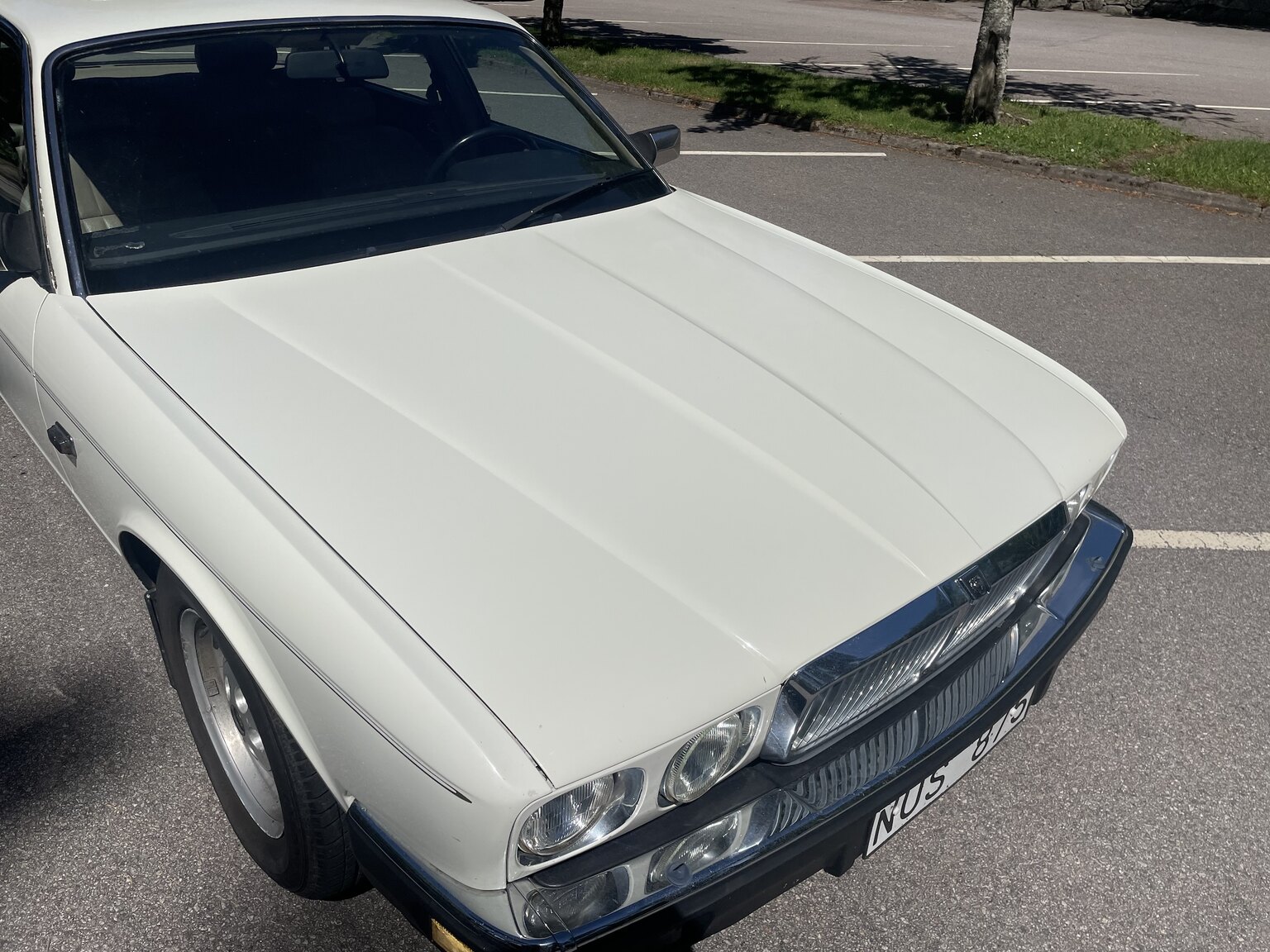 Exteriörbild på 1988 Jaguar XJ6 Sovereign