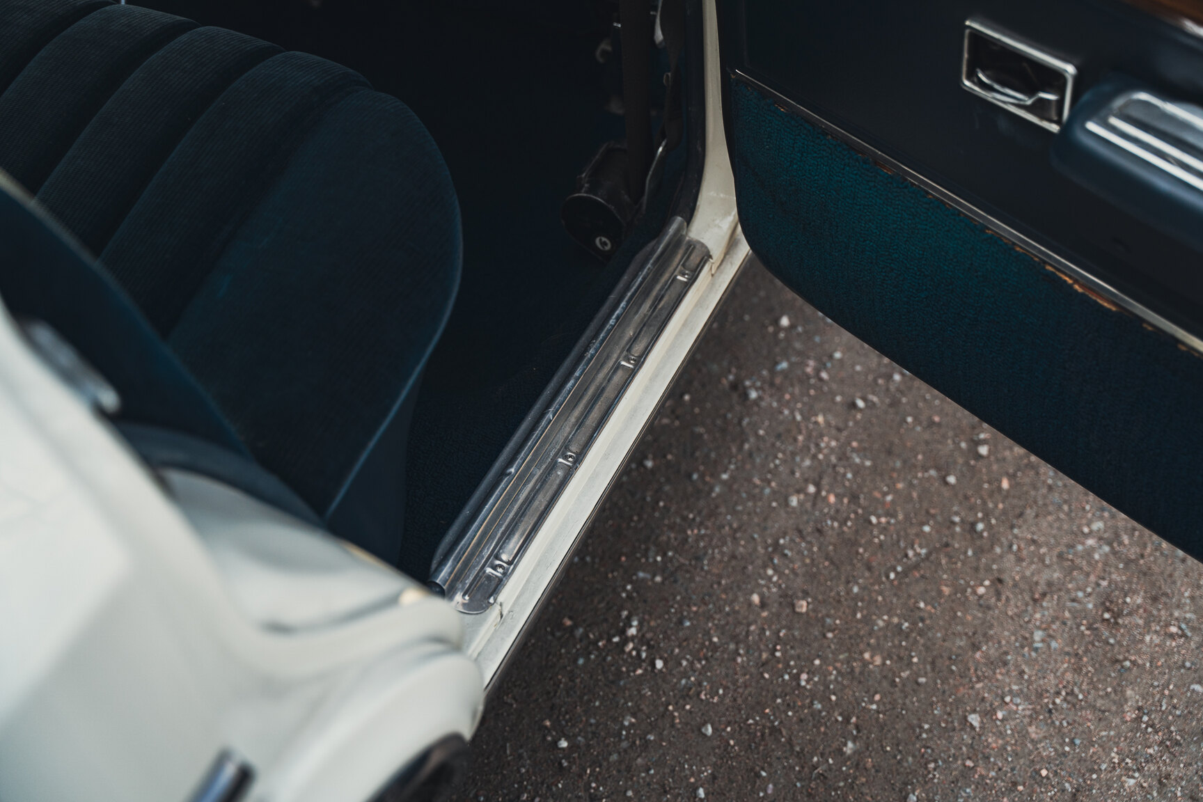 Interior image of 1973 Opel Diplomat V8