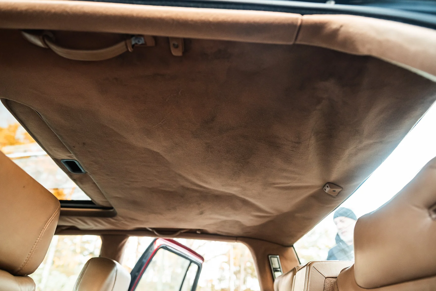 Interior image of 1989 Cadillac Seville (60)