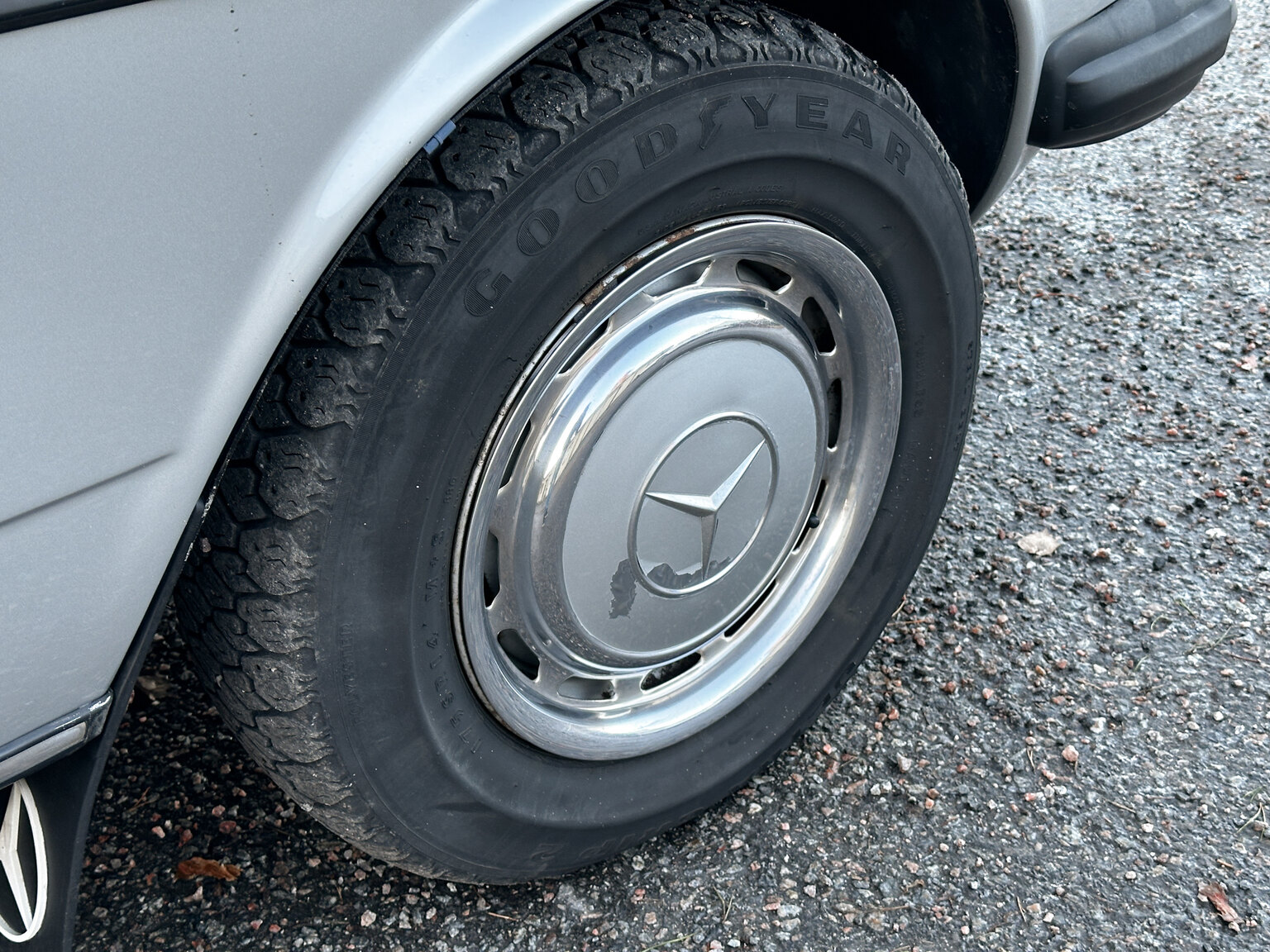Aussenfoto 1978 Mercedes-Benz 250