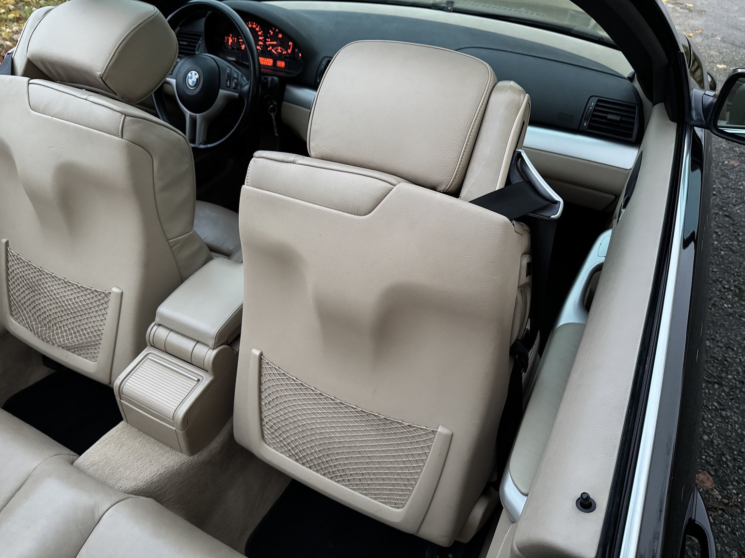 Interiörbild 2001 BMW 325IA CAB