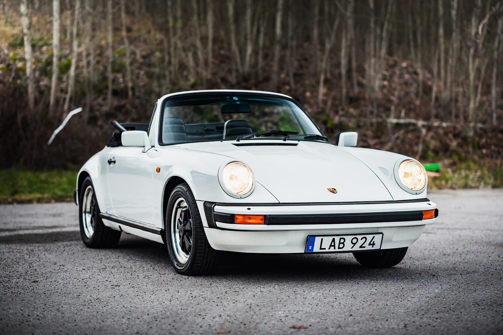 Exterior image of 1983 Porsche 911 SC (7)