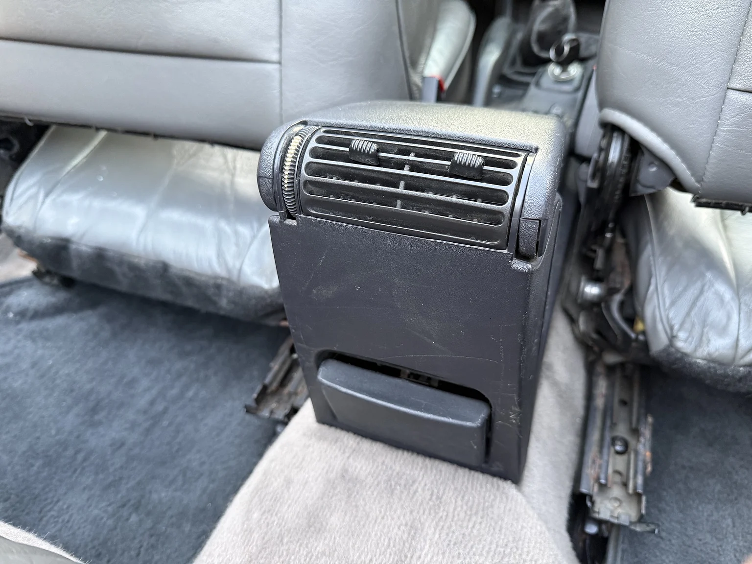 Innenraumfoto von 1996 SAAB 900 Turbo Convertible (50)