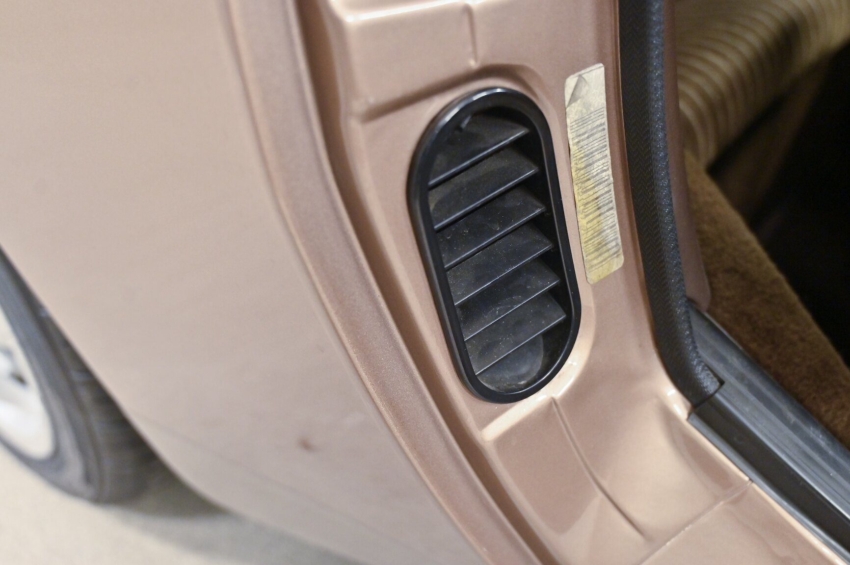 Interior image of 1987 Porsche 944 Automat