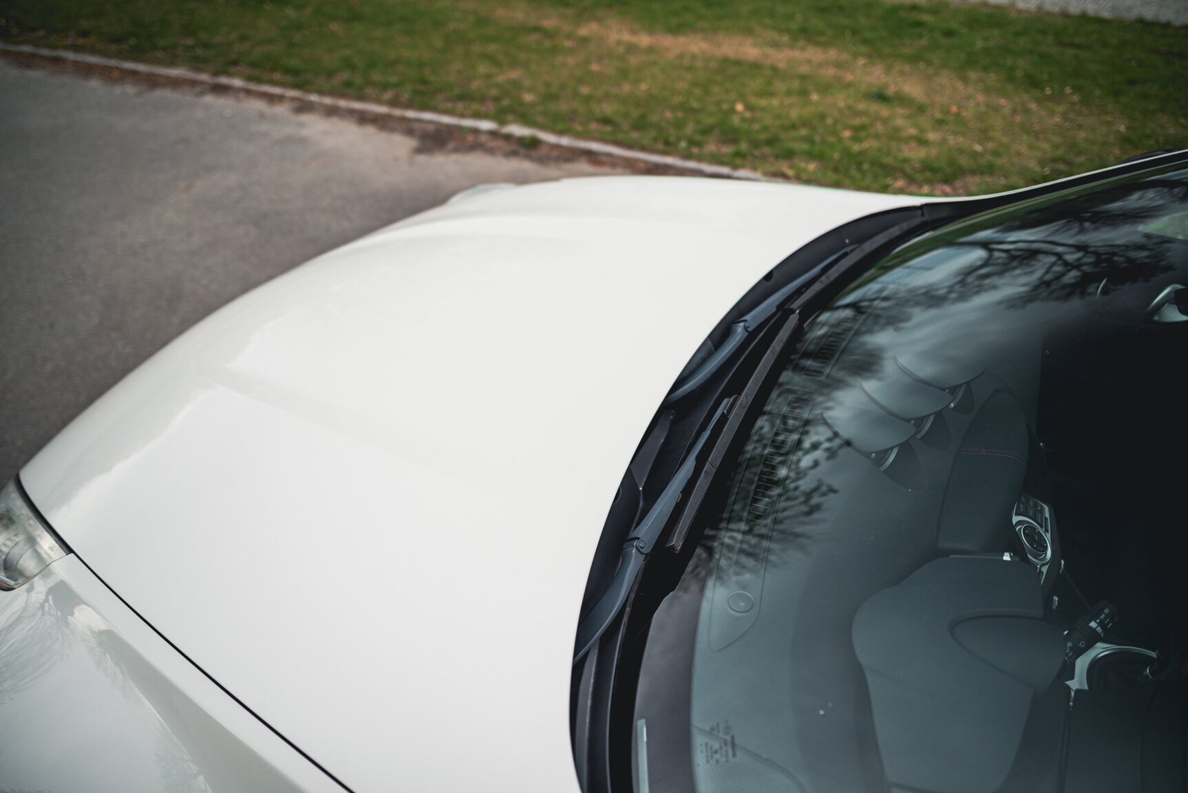 Exterior image of 2014 Nissan 370Z Nismo