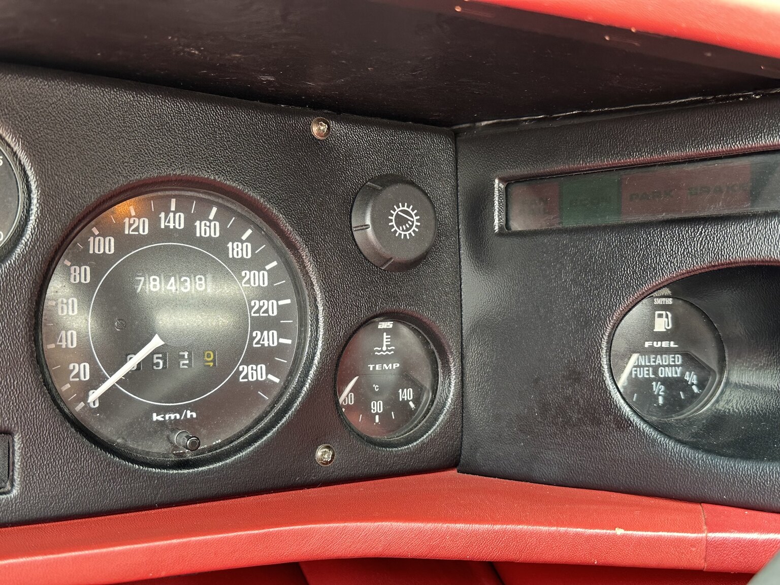 Interior image of 1987 Lotus Esprit Turbo HCi (11)