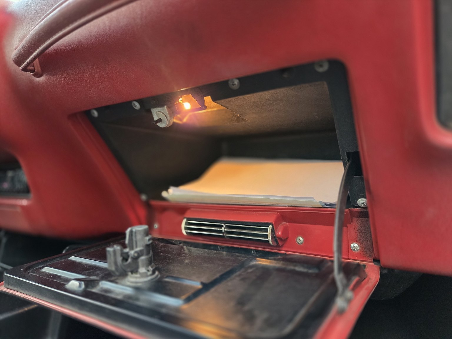 Interiörbild 1976 Pontiac Firebird Trans Am