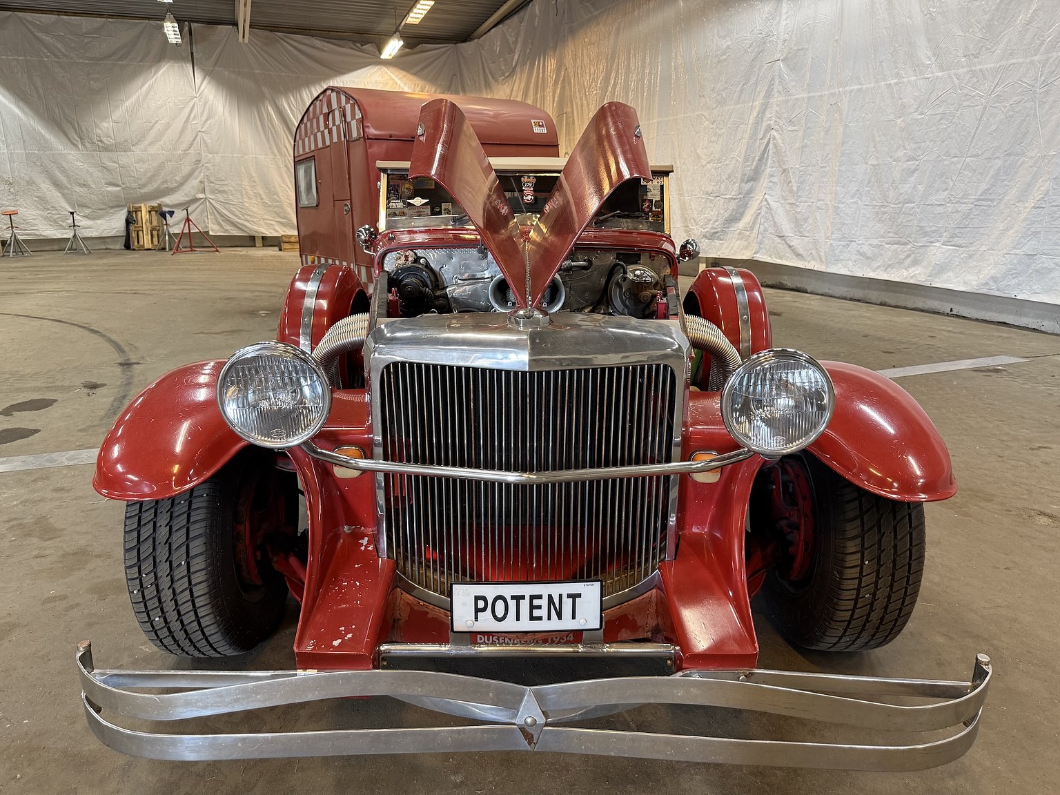 1965 Duesenberg Roadster/StreetRod Replika , Mekanik