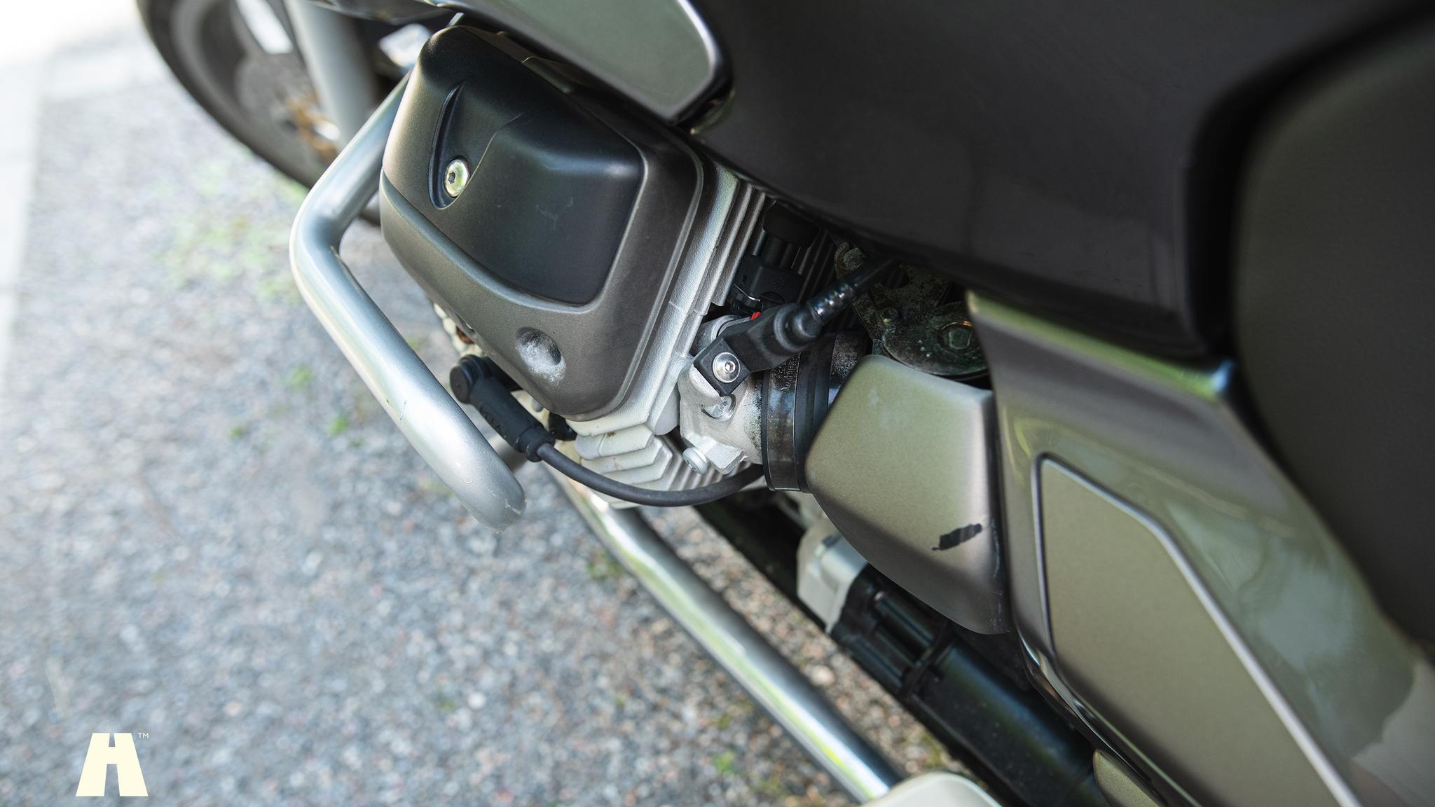 Image of 2005 Moto Guzzi Breva 750i mechanics