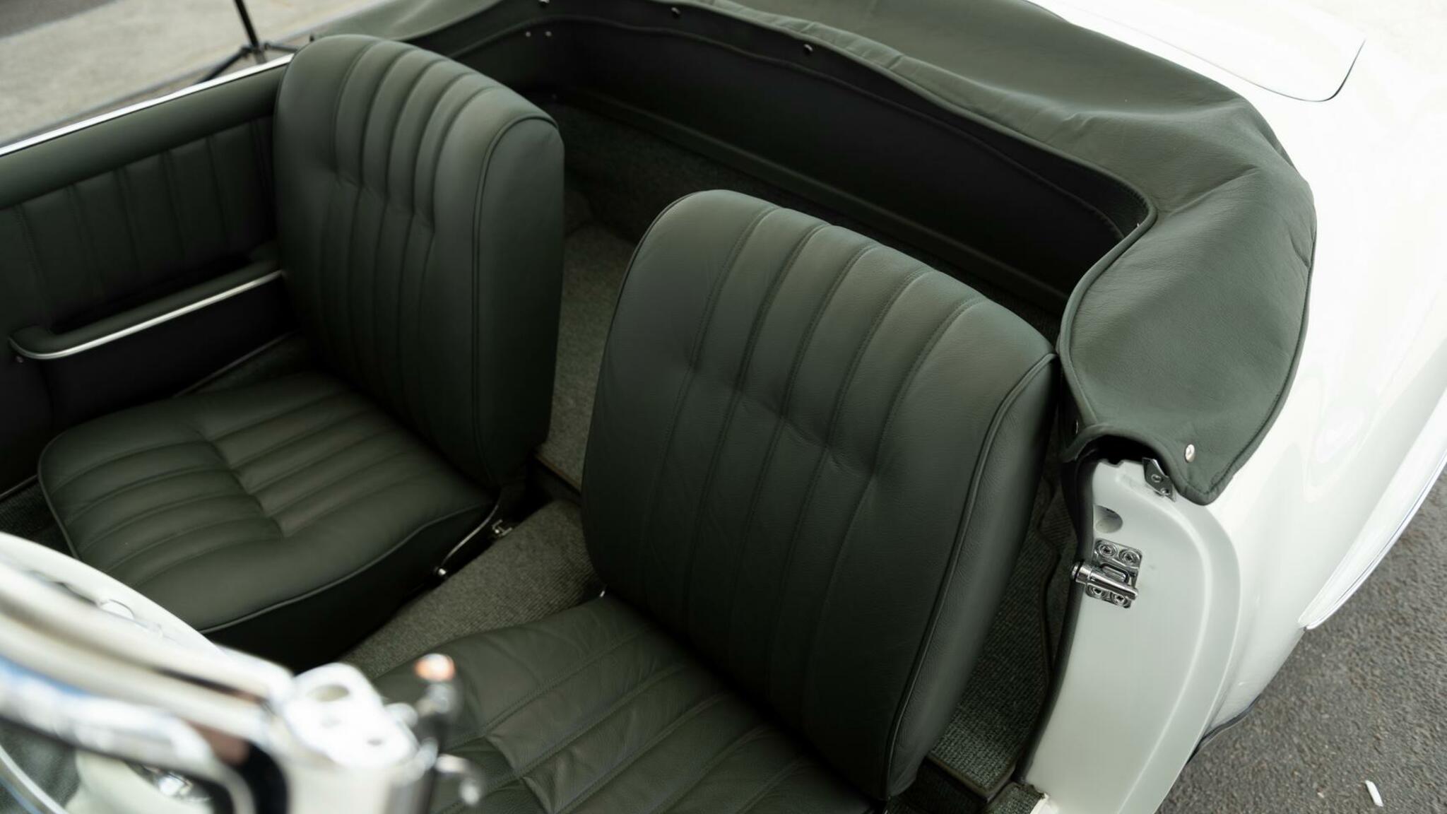 Innenraumfoto von 1956 Mercedes Benz 190 SL Roadster (9)