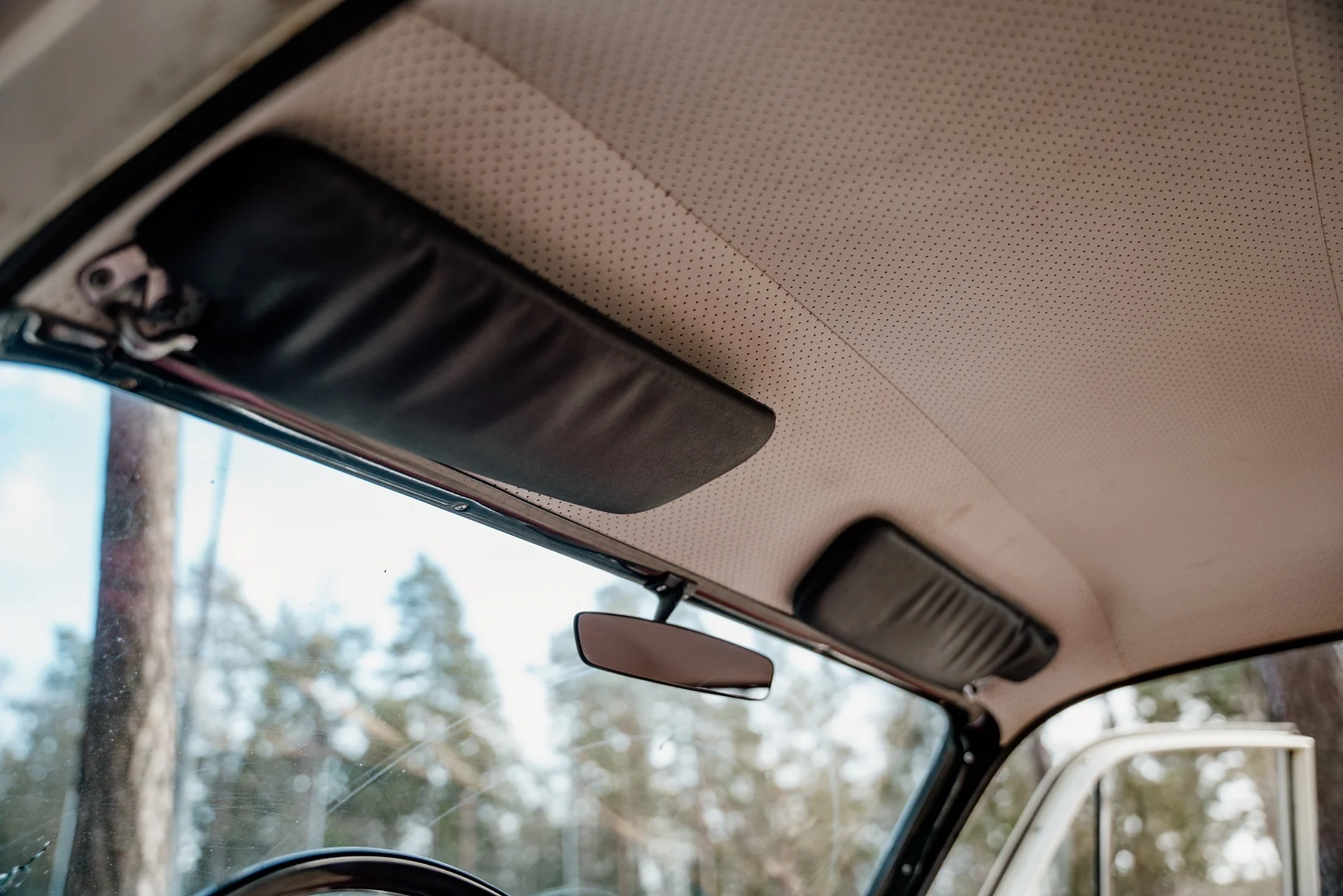 Interior image of 1966 Volvo Amazon kombi (21)