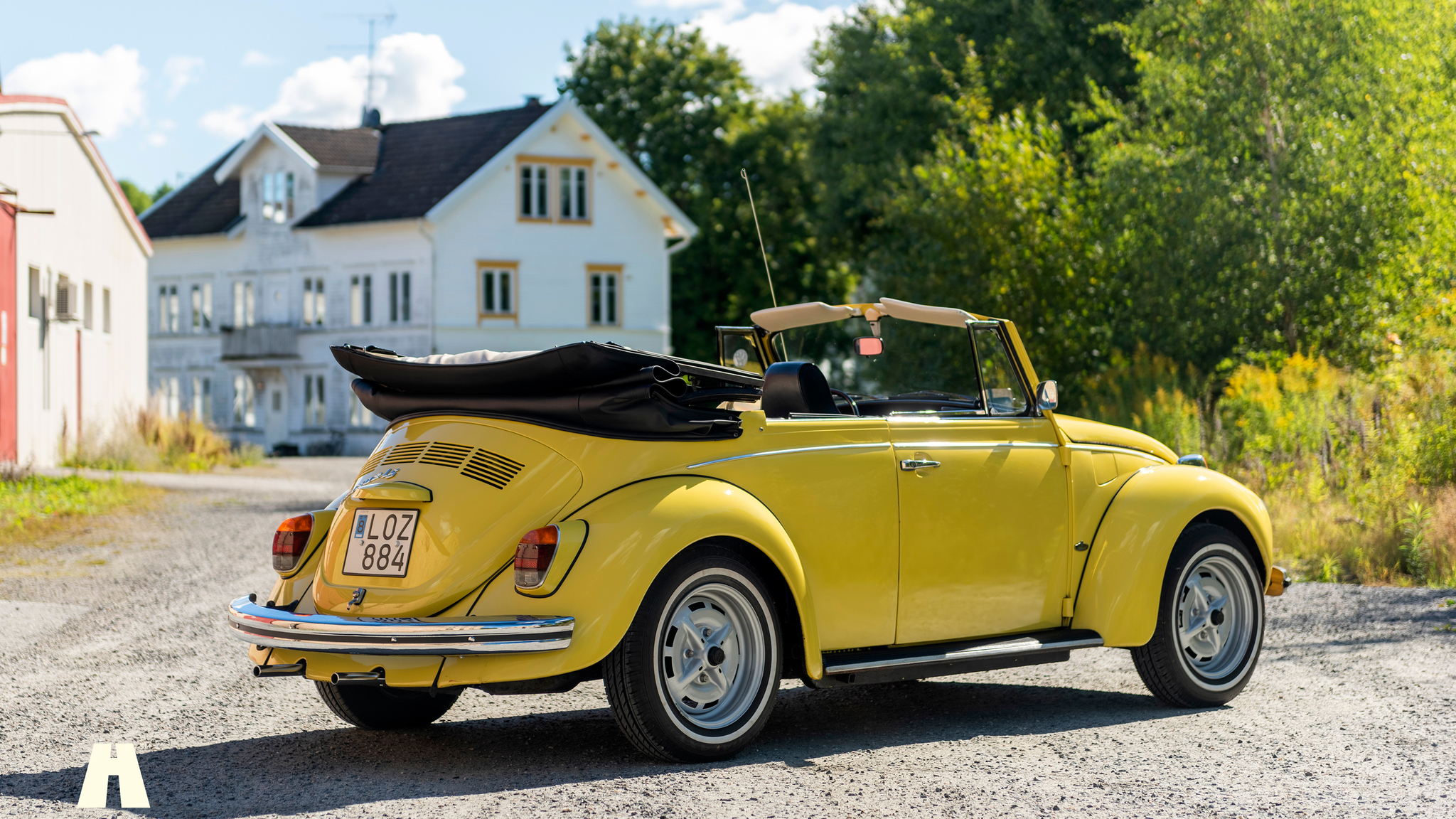 Exteriörbild på 1972 Volkswagen beetle cabriolet 1302 LS