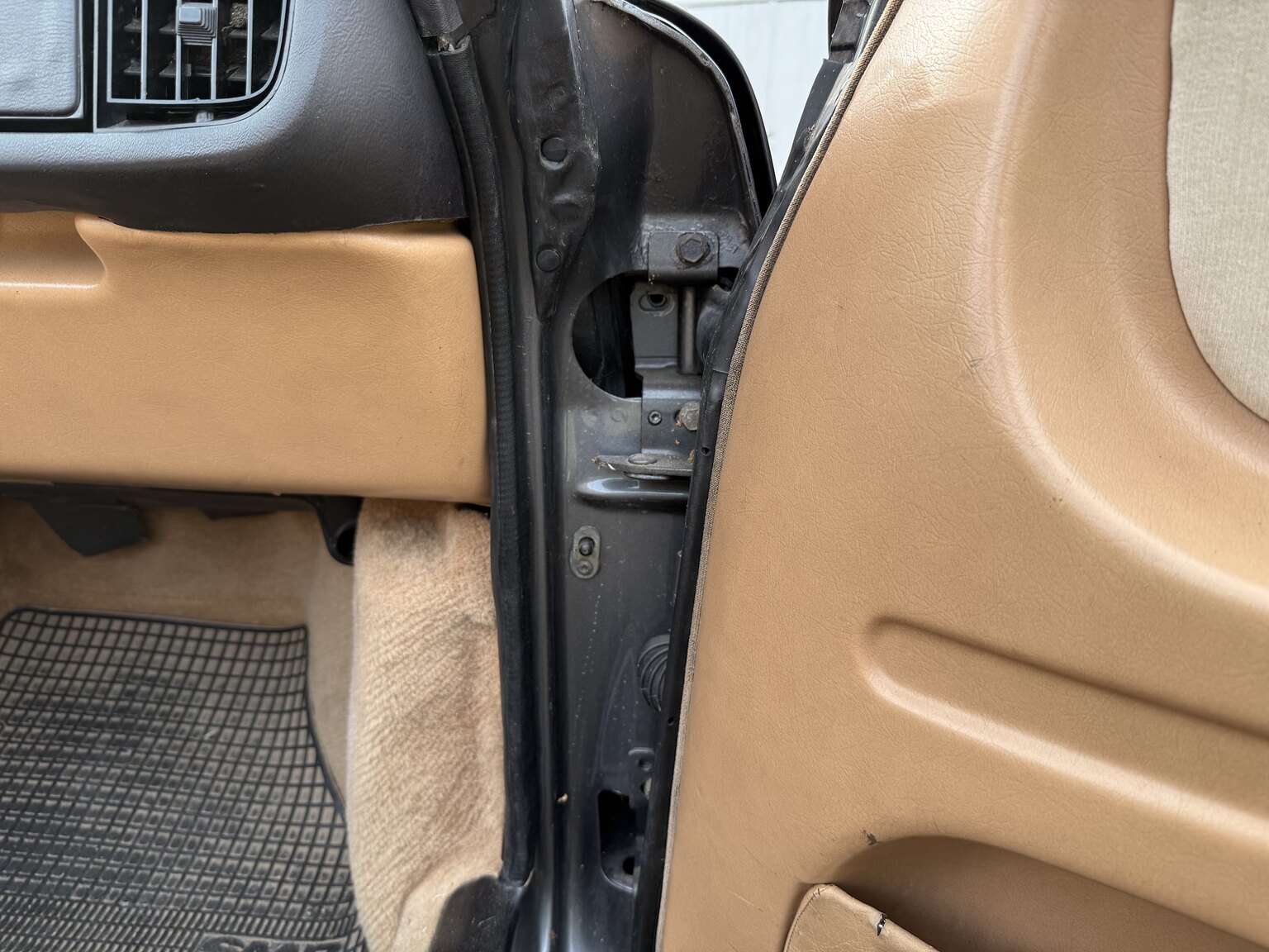 Interior image of 1987 SAAB 900 Cabriolet 2.0 Turbo T16