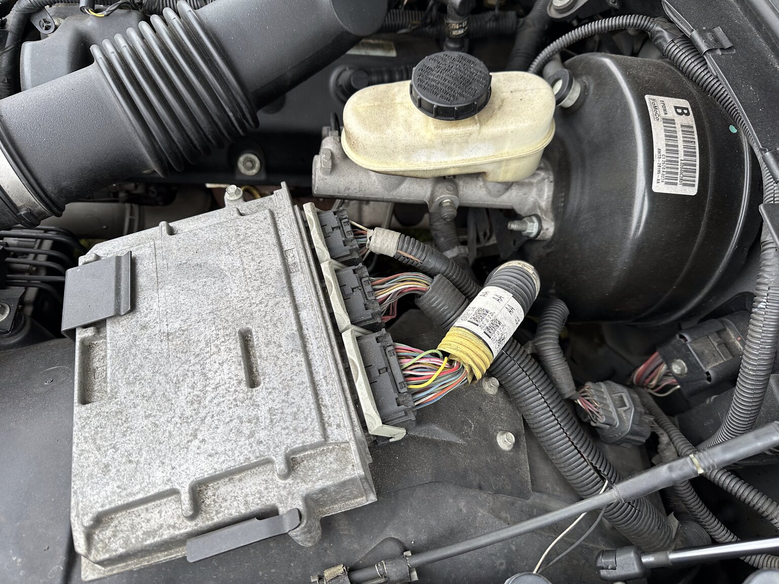 Image of 2011 Ford Crown Victoria Police Interceptor mechanics