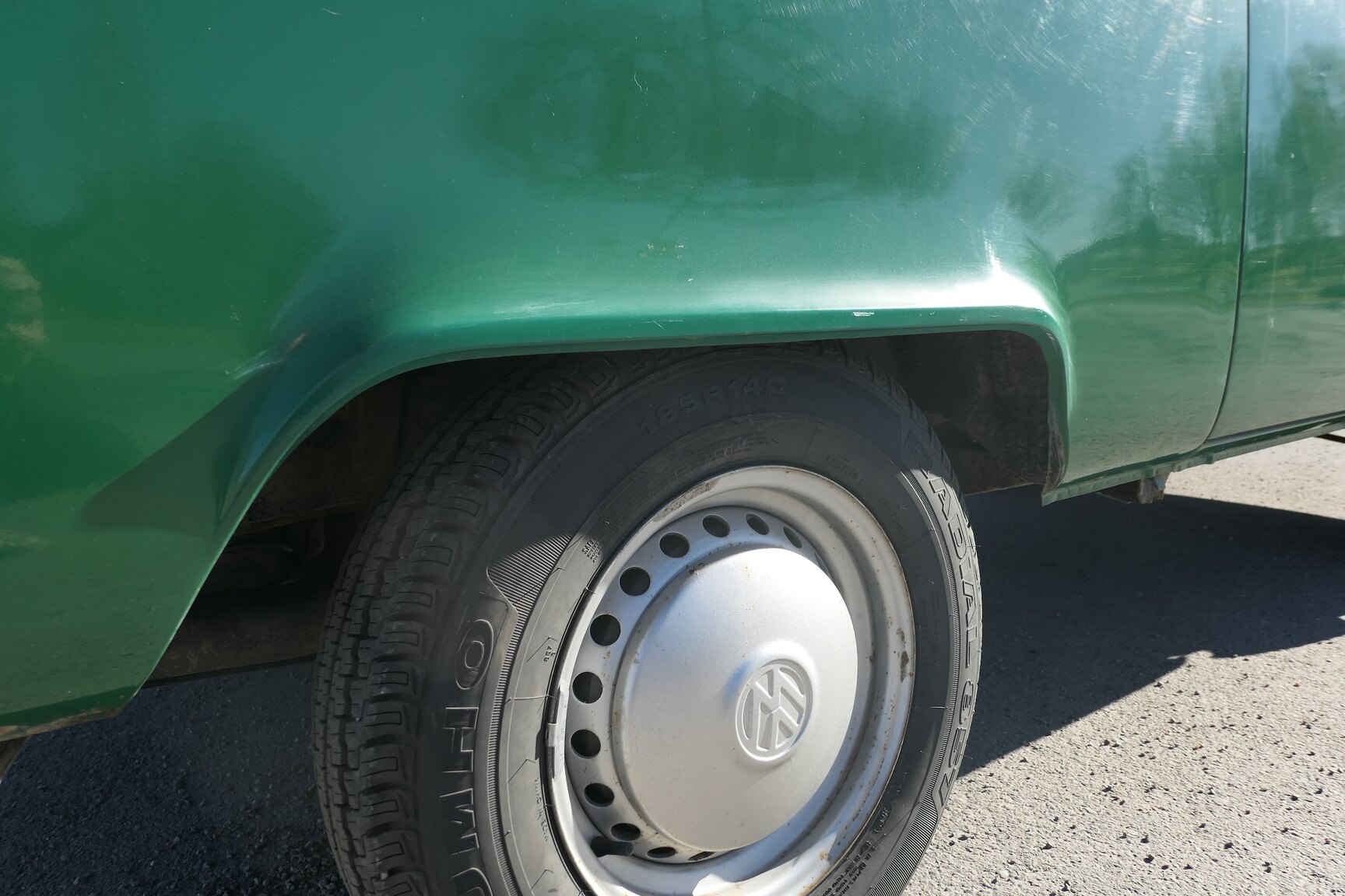 Exterior image of 1975 Volkswagen Transporter 1600 Minibuss