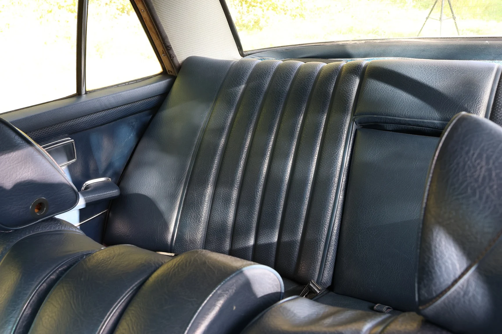 Interior image of 1972 Mercedes-Benz 280 SE 4.5  (30)