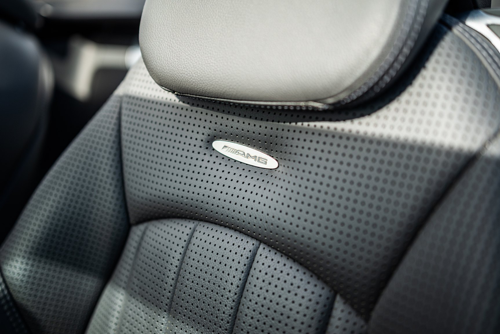 Interior image of 2002 Mercedes SL 55 AMG