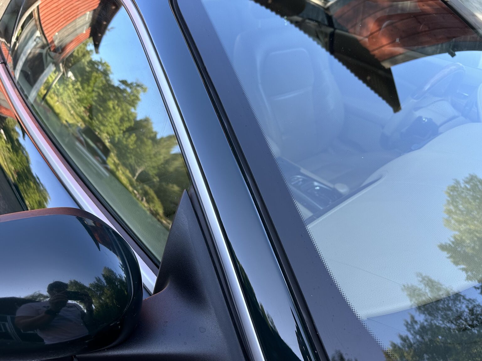 Exterior image of 2007 Jaguar XKR (19)