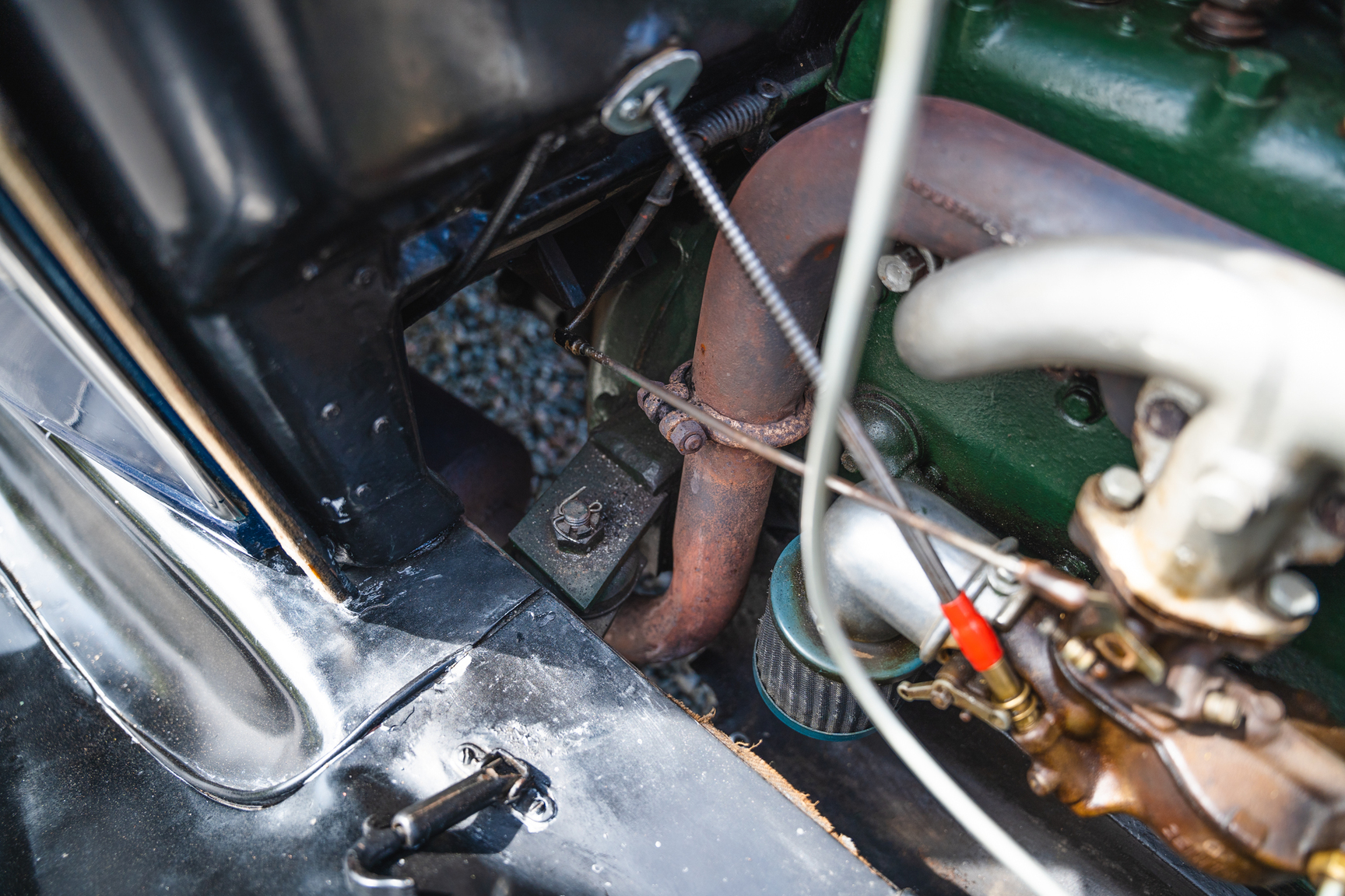 Image of 1931 Ford A Luxe Sedan (28) mechanics