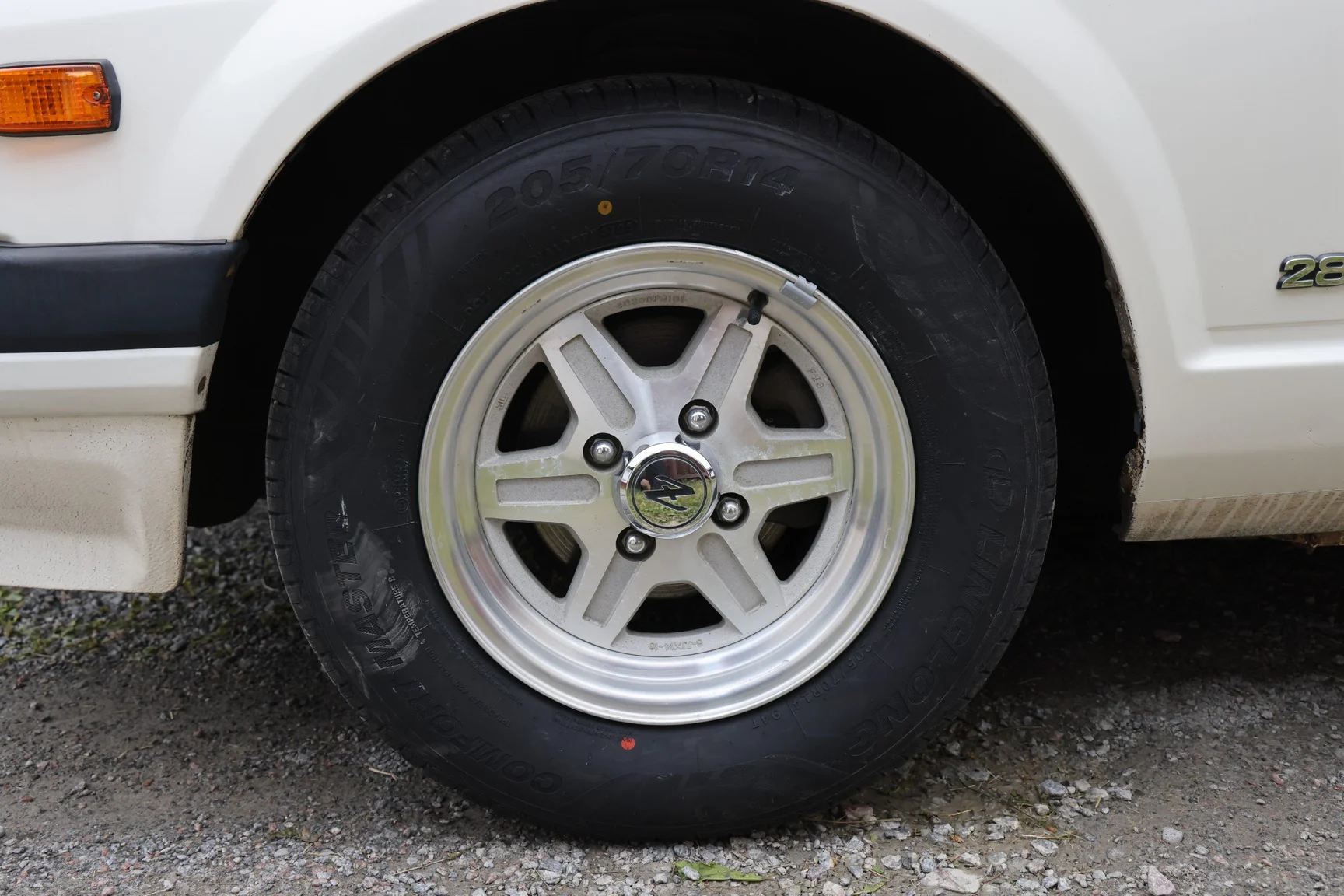 Exterior image of 1983 Datsun 280ZX (4)