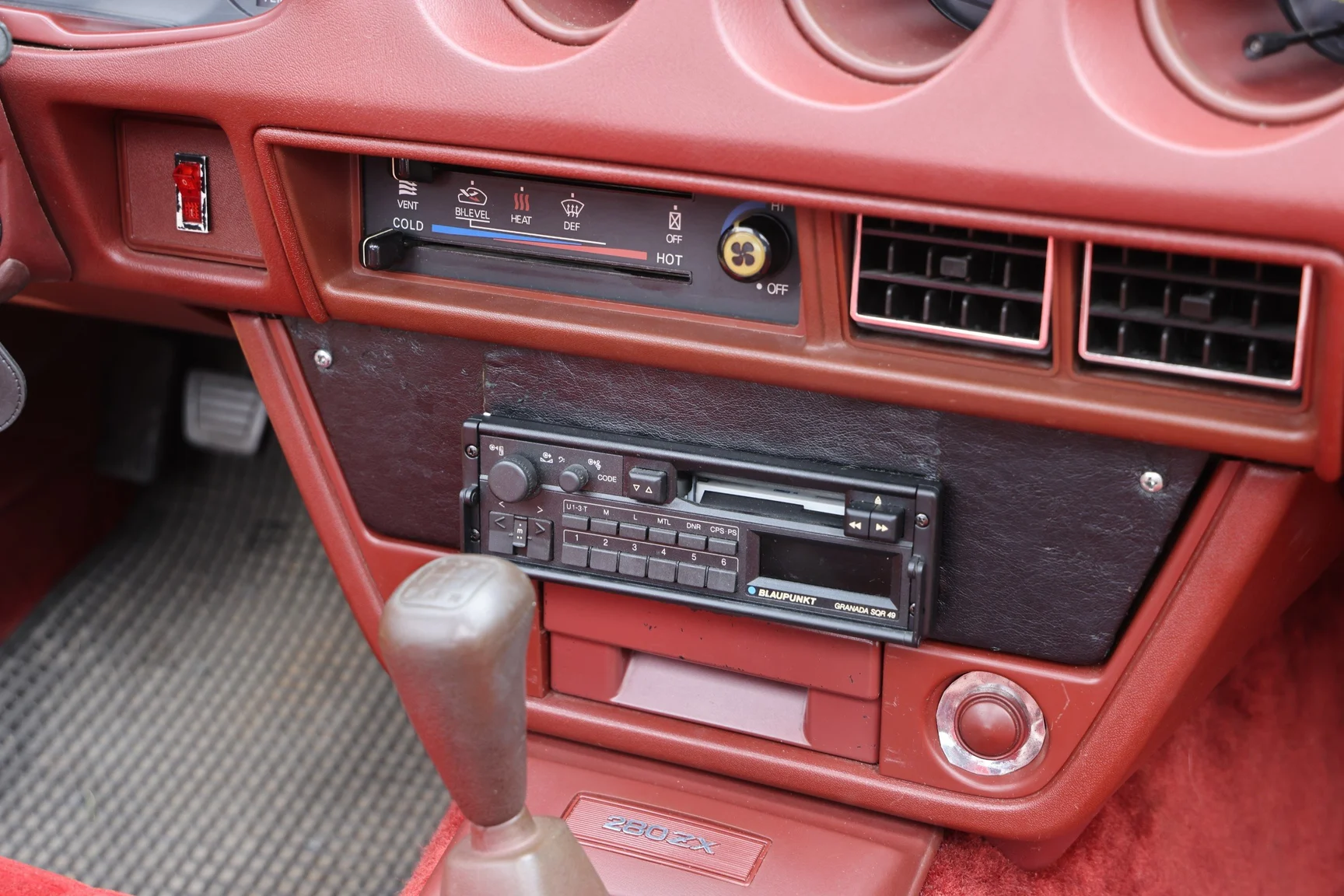 Interior image of 1983 Datsun 280ZX (19)