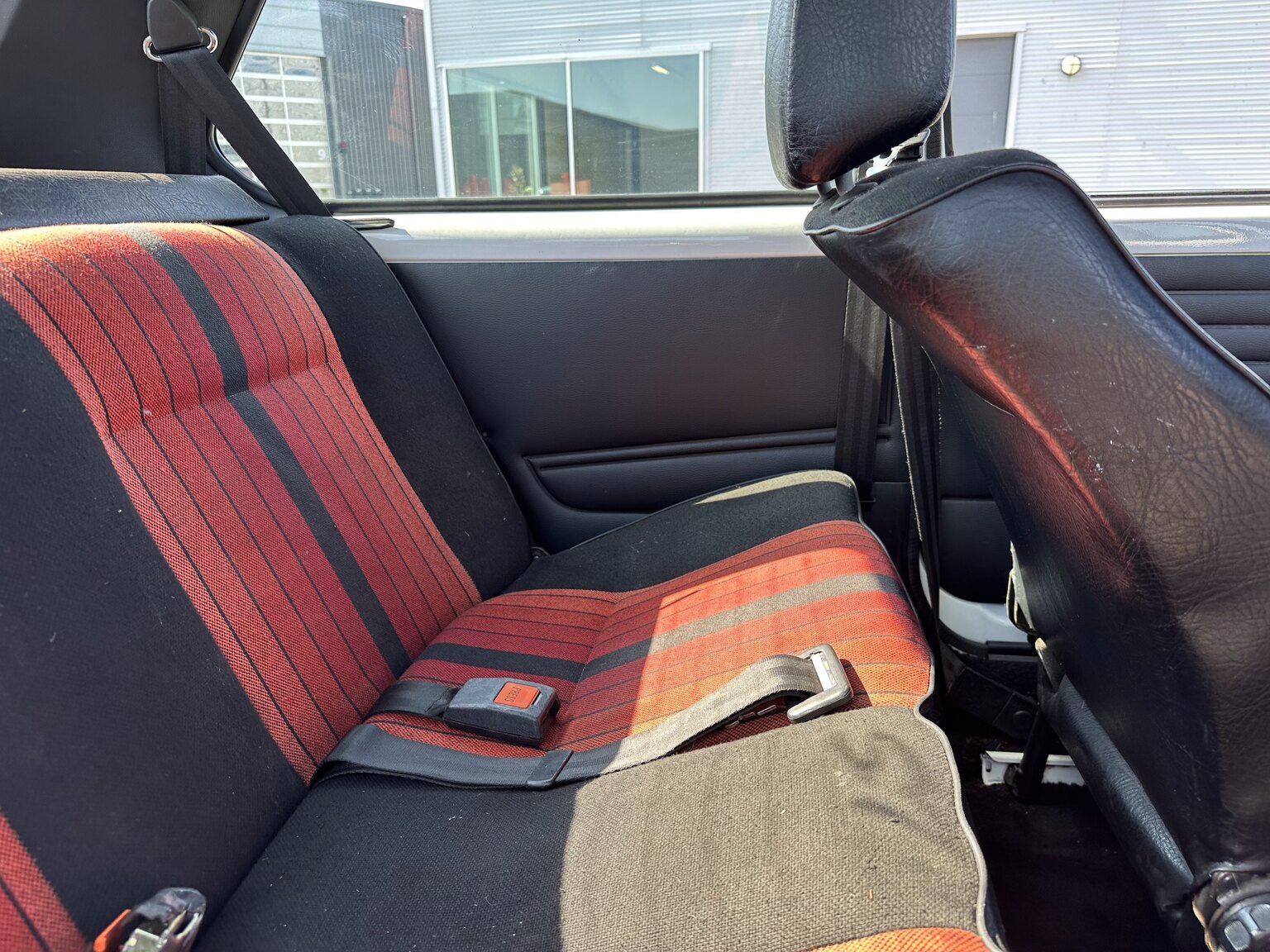 Interiörbild 1984 Volkswagen Golf GTI 