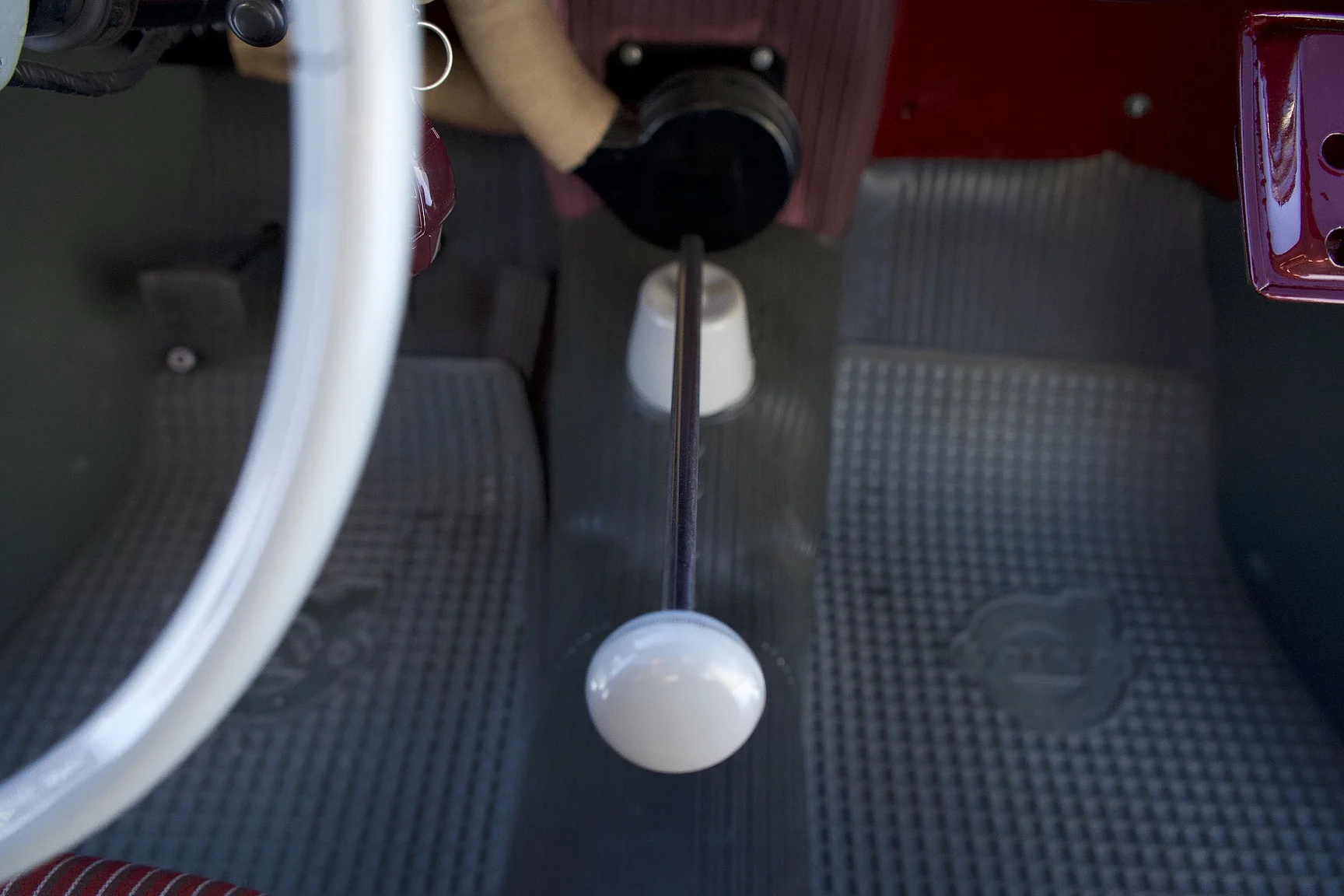 Interior image of 1953 Volvo PV444 DS (45)