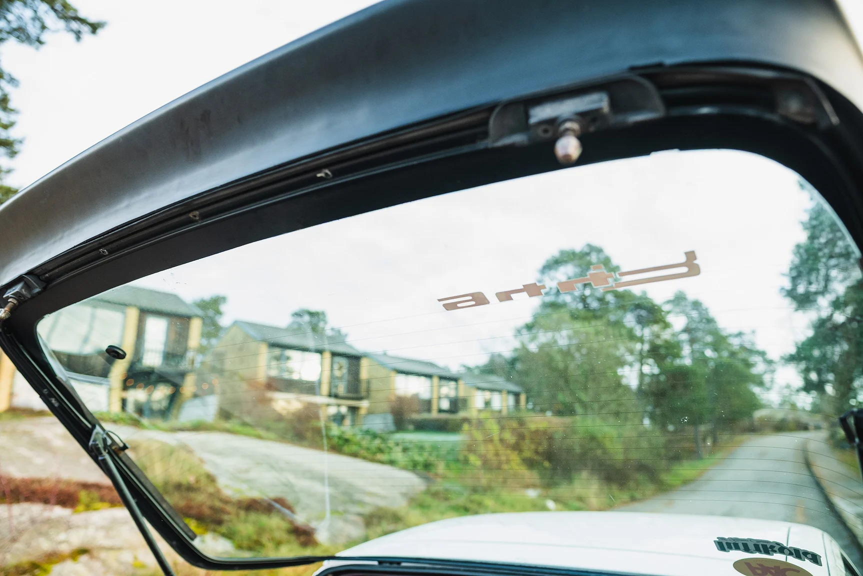 Interior image of 1986 Porsche 944R (64)