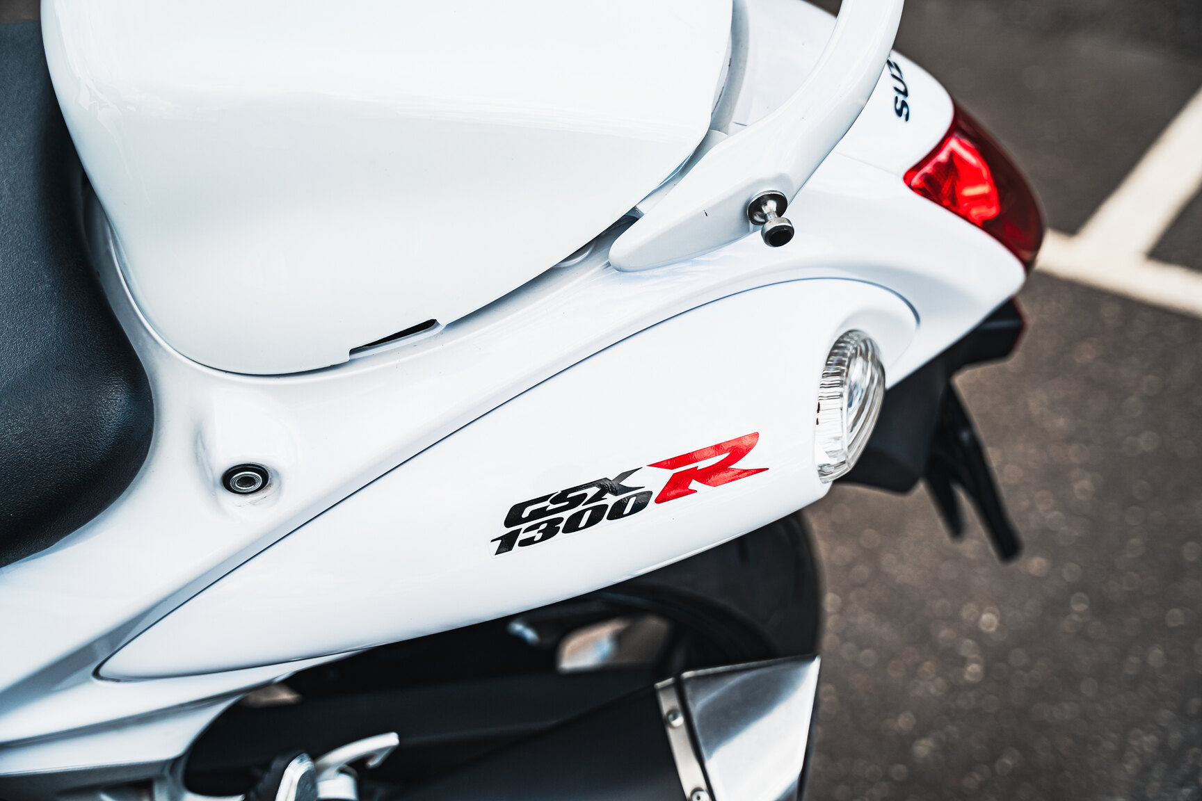Exteriörbild på 2013 Suzuki GSX1300R Hayabusa
