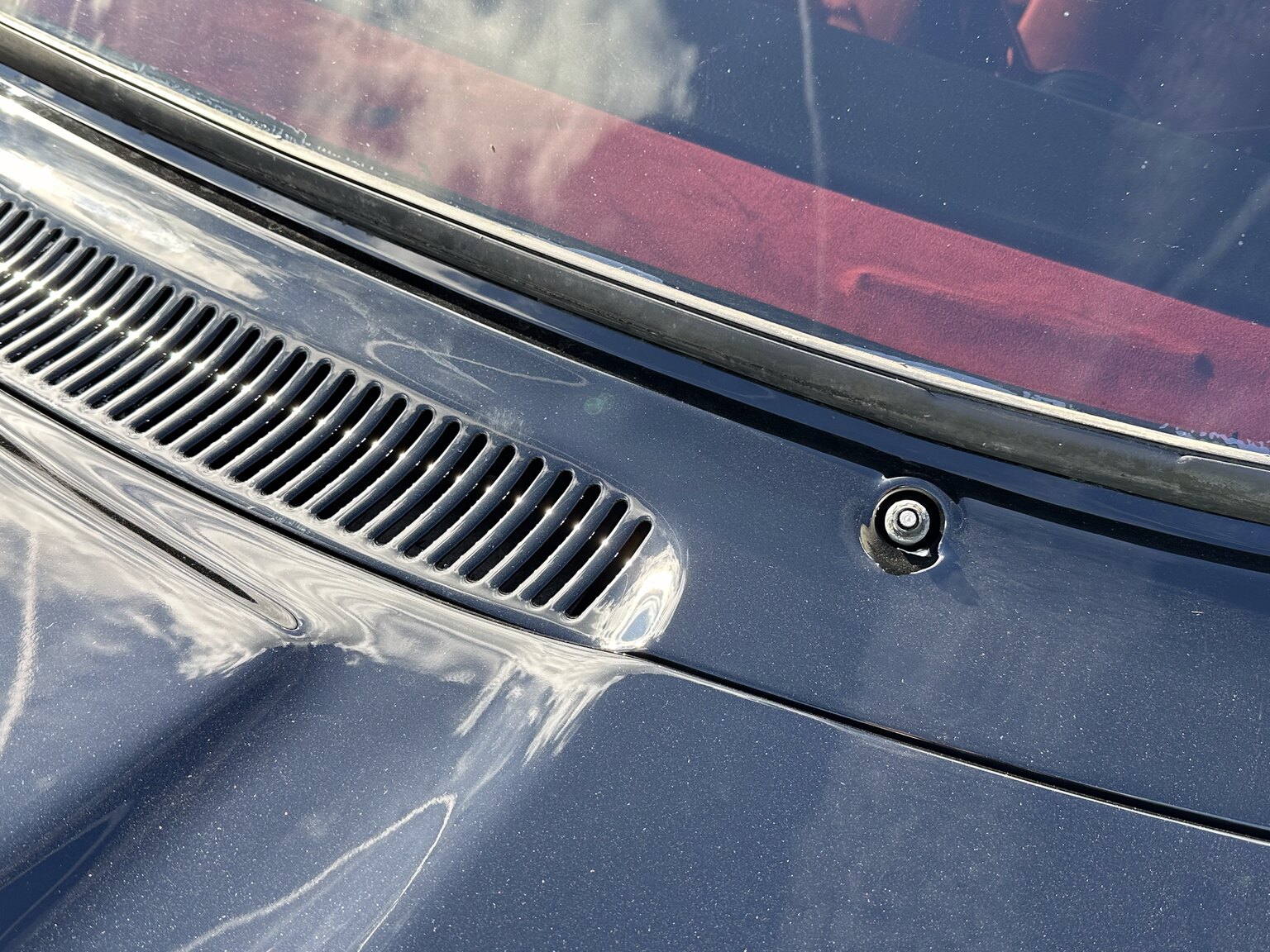 Aussenfoto 1969 Volvo 144 custom