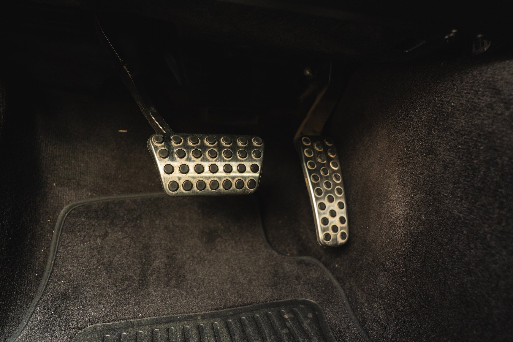 Interior image of 2018 Dodge Challenger R/T 392